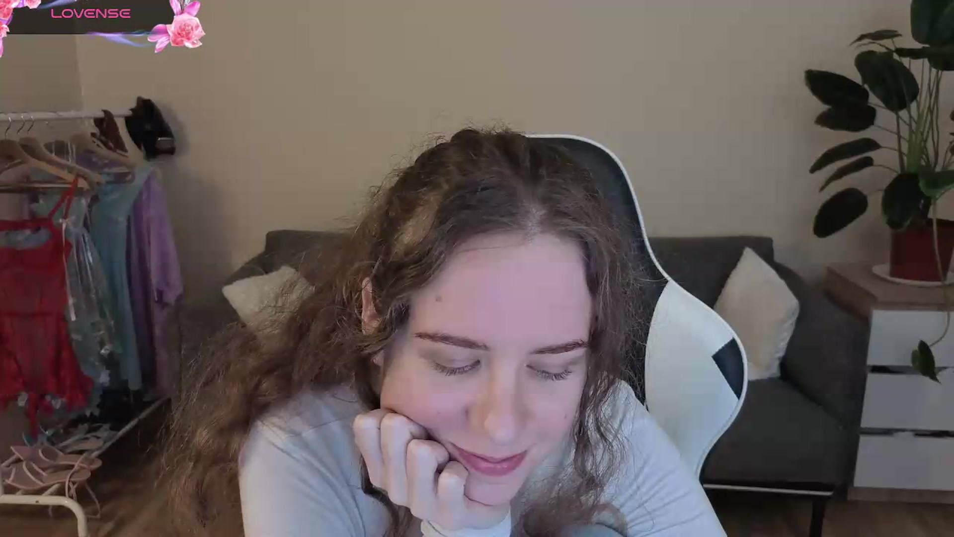 Gallery image thumbnail from BlueFlowerr's myfreecams stream on, 07/24/2026, 24:50 image 5 of 20