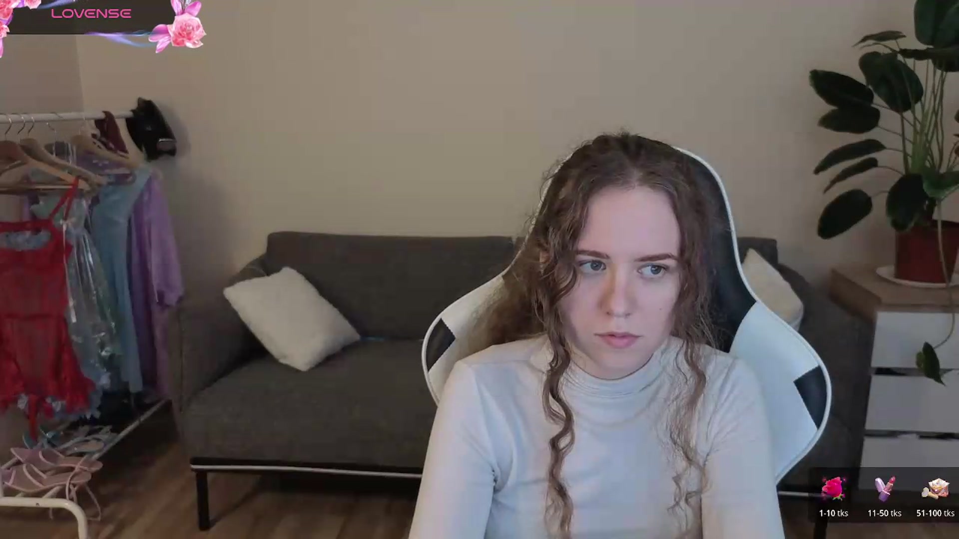 Gallery image thumbnail from BlueFlowerr's myfreecams stream on, 07/24/2026, 24:50 image 13 of 20