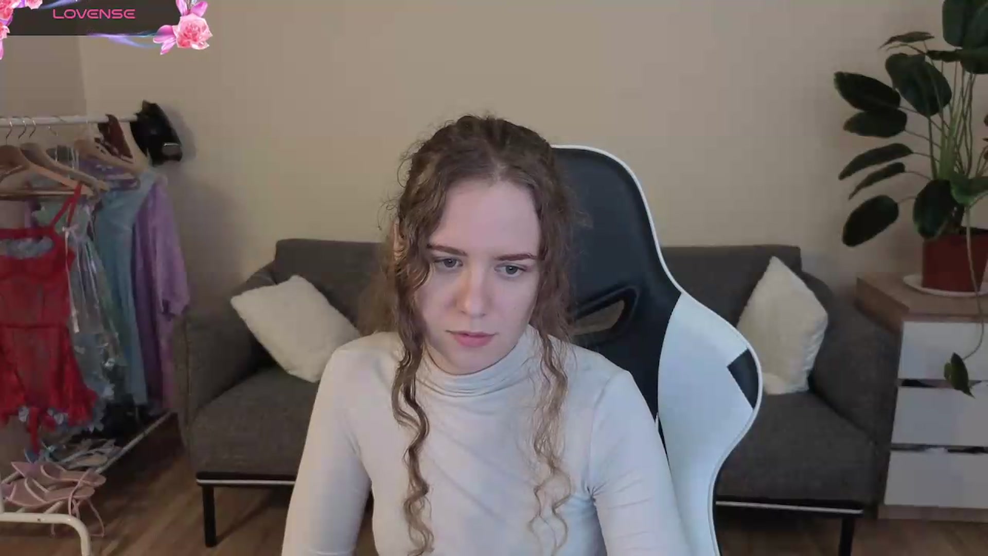 Gallery image thumbnail from BlueFlowerr's myfreecams stream on, 07/24/2026, 24:50 image 11 of 20