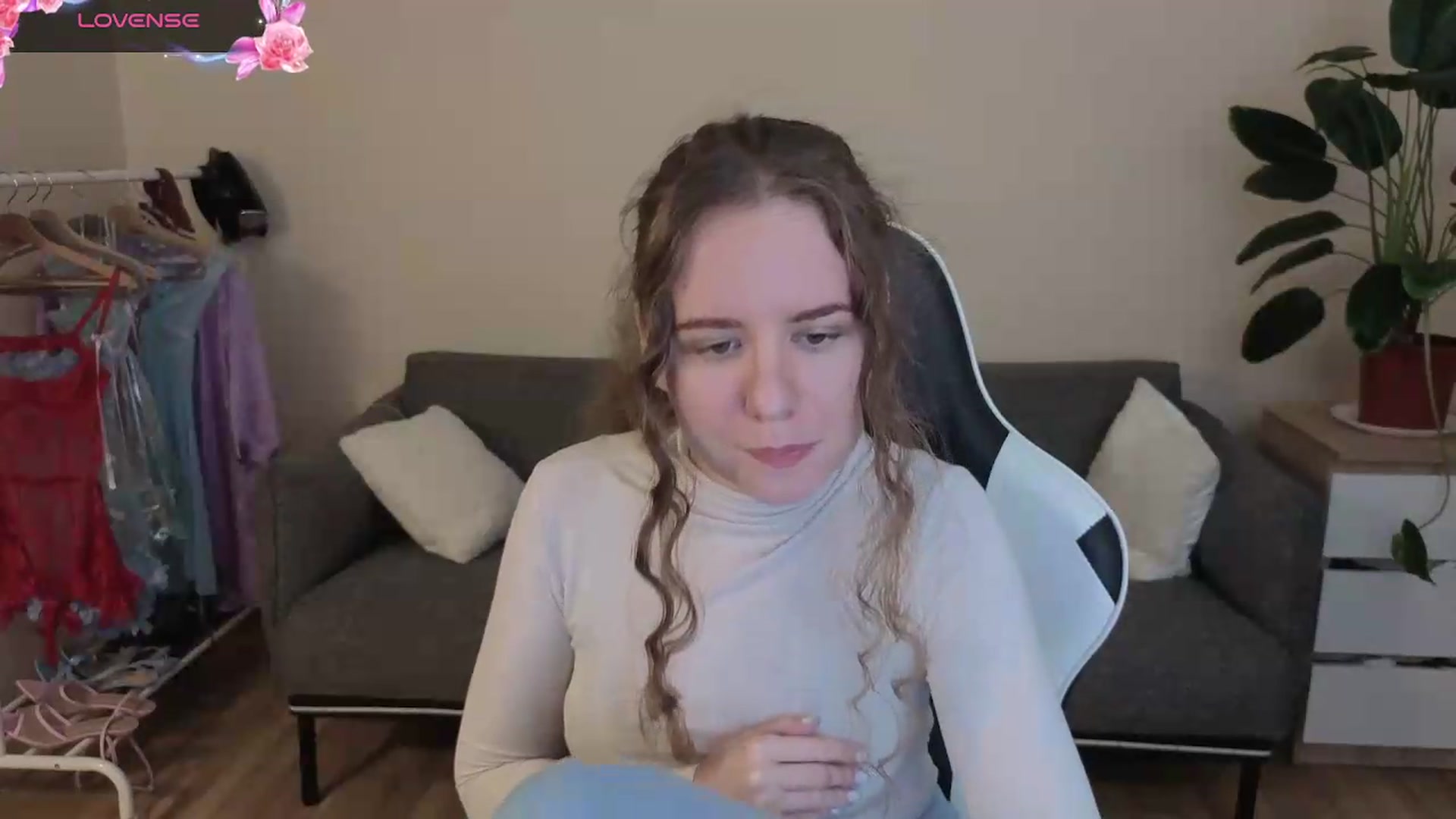 Gallery image thumbnail from BlueFlowerr's myfreecams stream on, 07/24/2026, 24:50 image 6 of 20