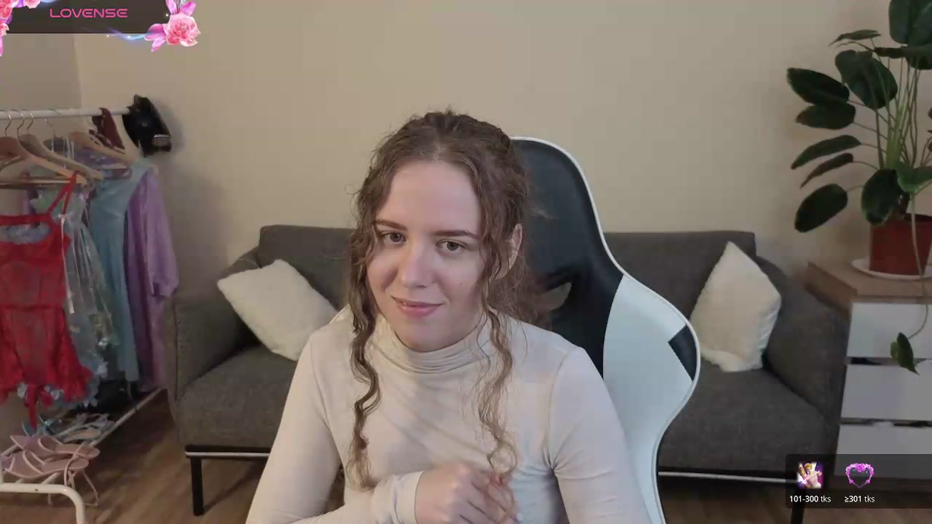 Gallery image thumbnail from BlueFlowerr's myfreecams stream on, 07/24/2026, 24:50 image 10 of 20