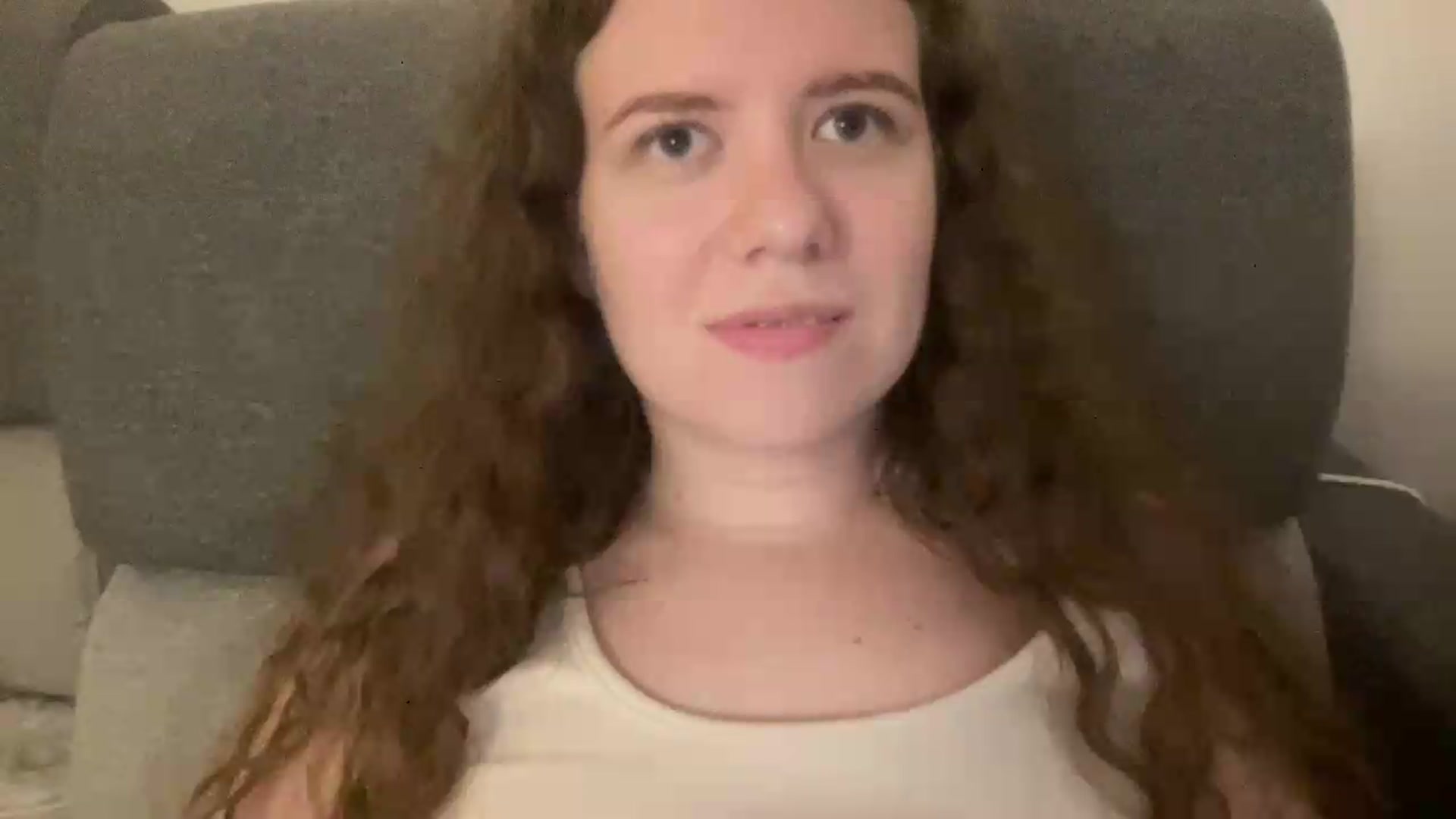 Gallery image thumbnail from BlueFlowerr's myfreecams stream on, 07/27/2026, 02:36 image 6 of 20