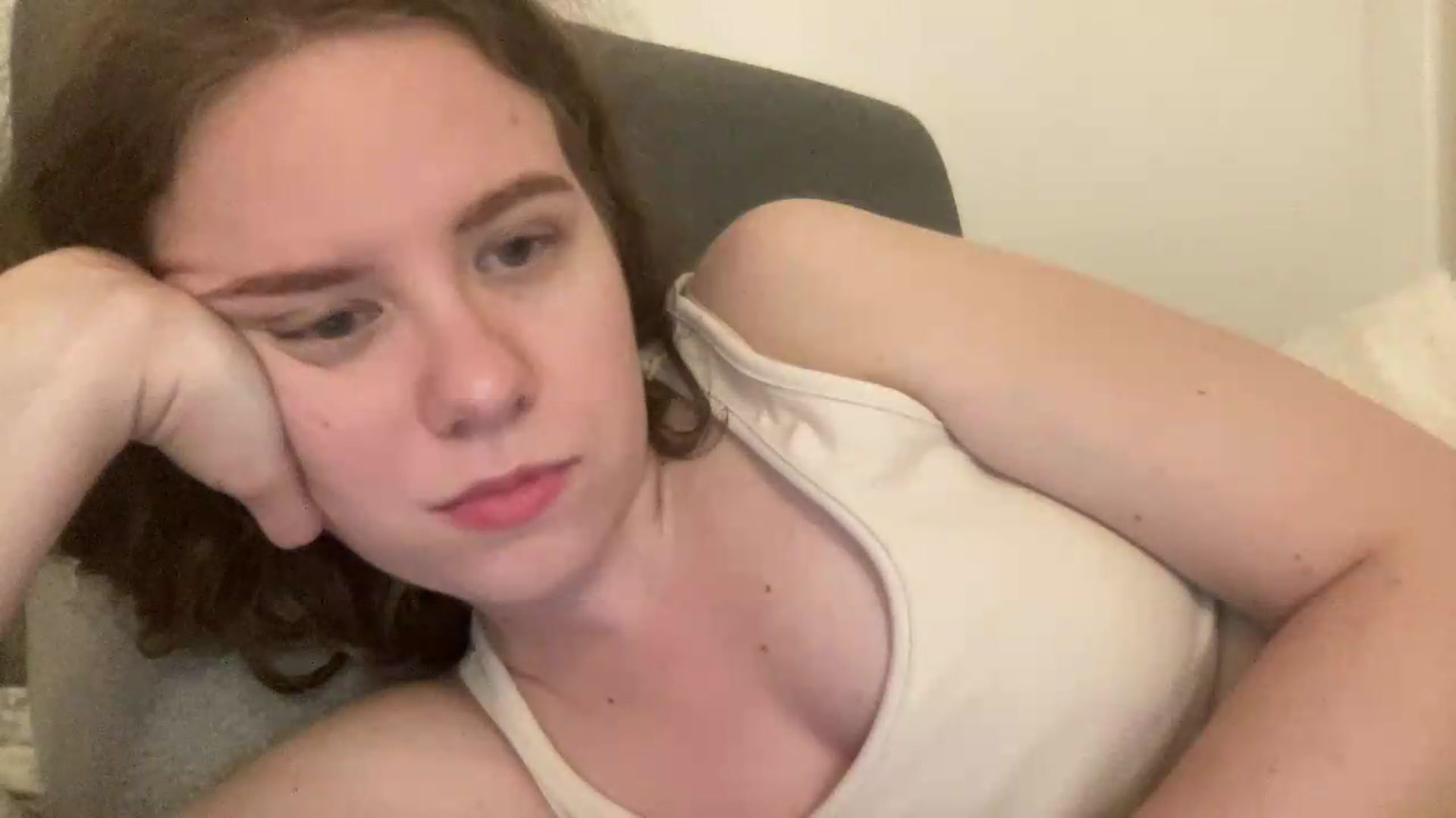 Gallery image thumbnail from BlueFlowerr's myfreecams stream on, 07/27/2026, 02:36 image 20 of 20