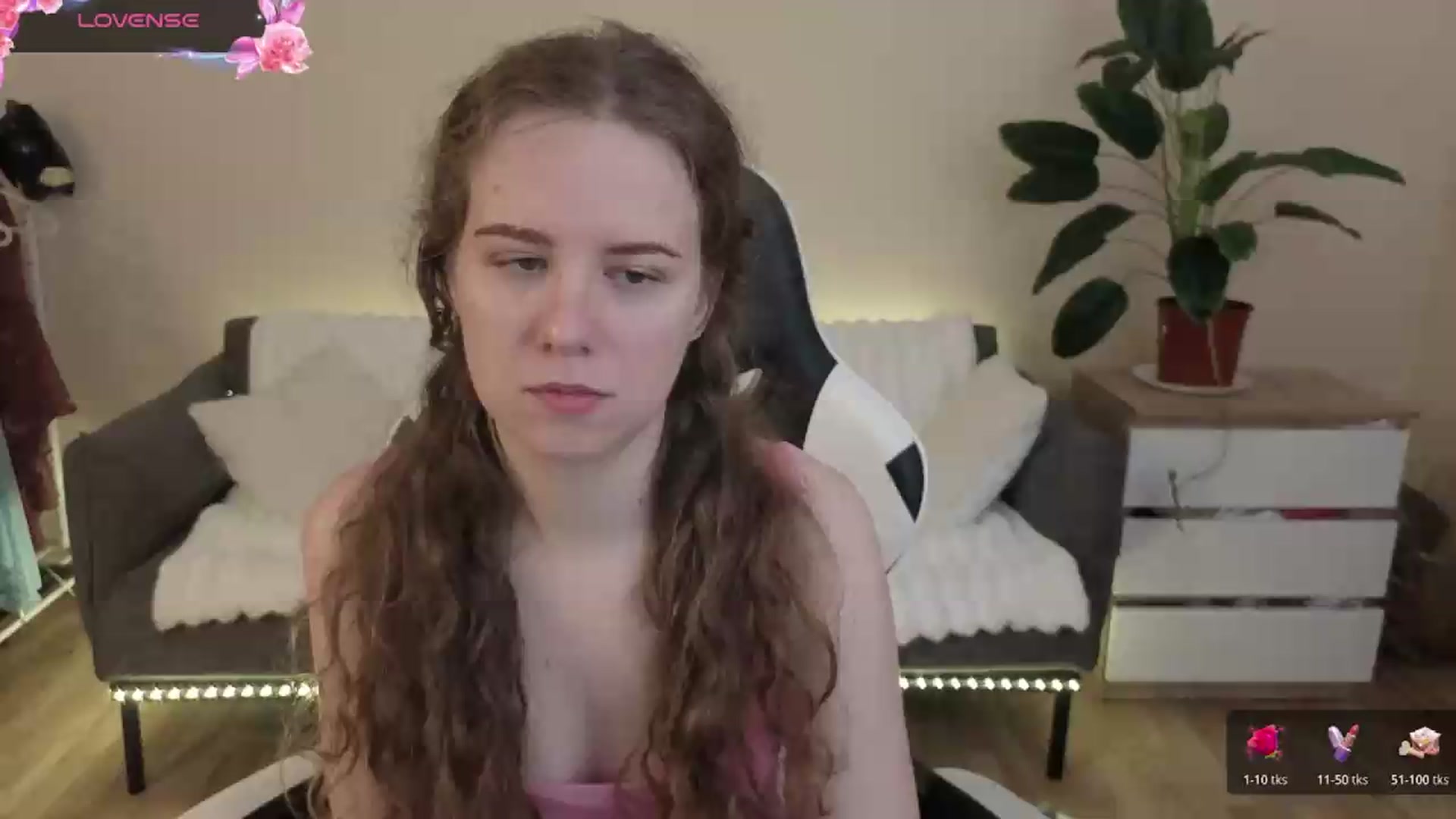 Gallery image thumbnail from BlueFlowerr's myfreecams stream on, 07/27/2026, 20:17 image 1 of 20