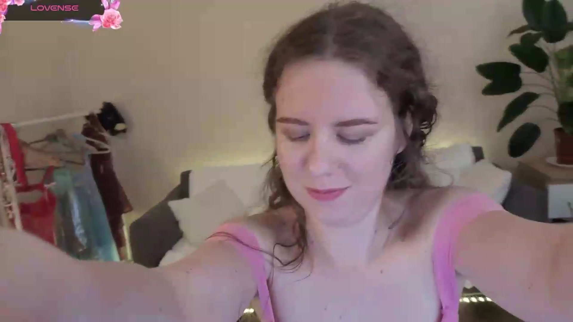 Gallery image thumbnail from BlueFlowerr's myfreecams stream on, 07/28/2026, 24:22 image 15 of 20