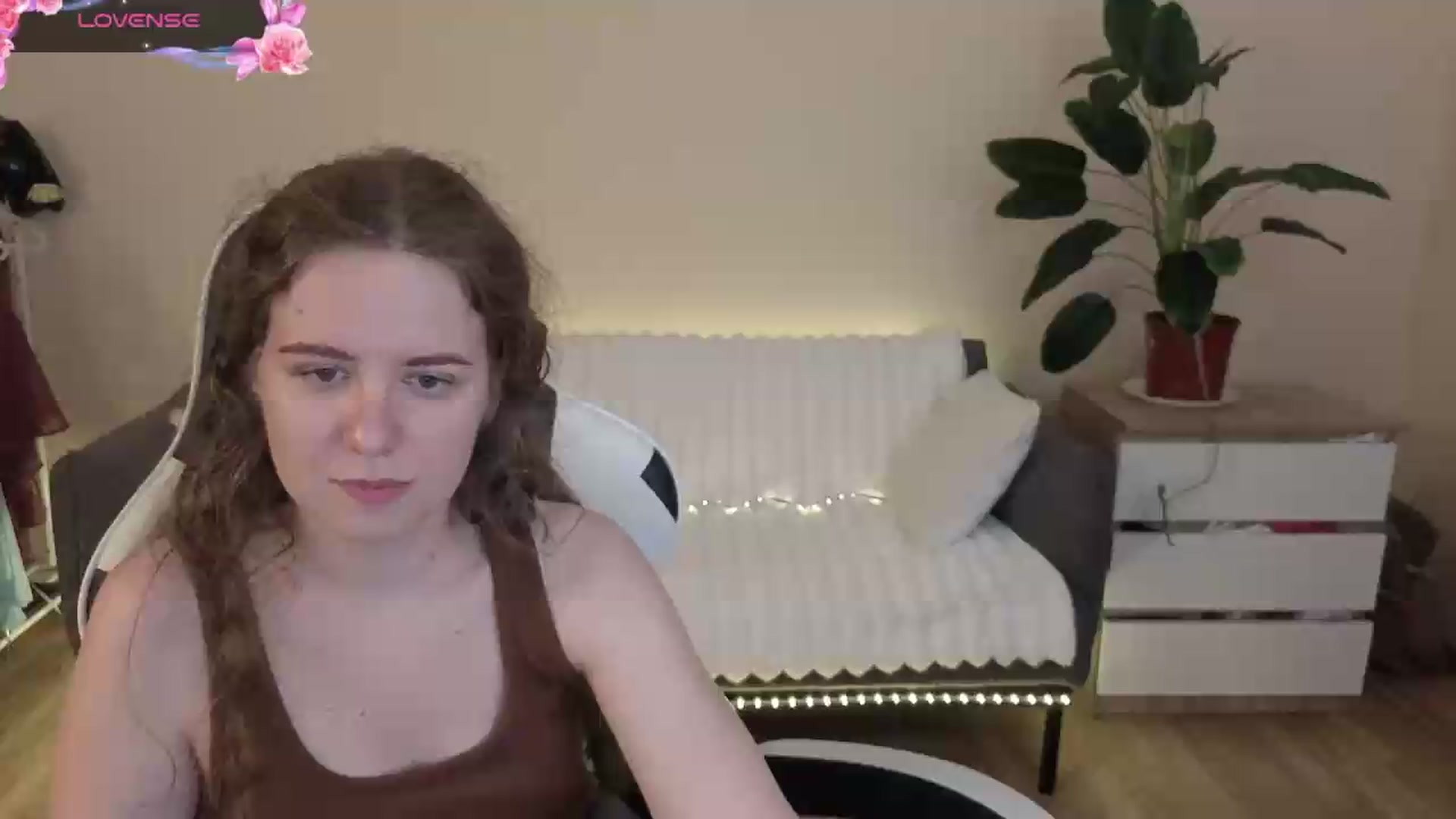 Gallery image thumbnail from BlueFlowerr's myfreecams stream on, 07/28/2026, 02:15 image 1 of 20