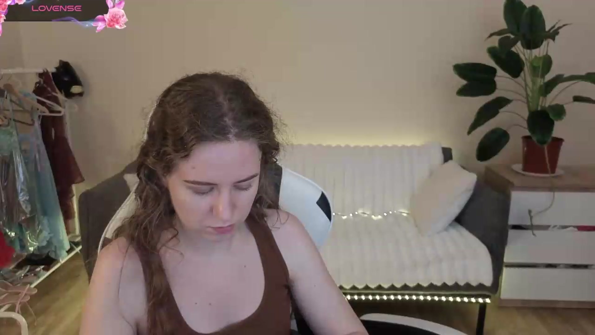 Gallery image thumbnail from BlueFlowerr's myfreecams stream on, 07/28/2026, 02:15 image 2 of 20