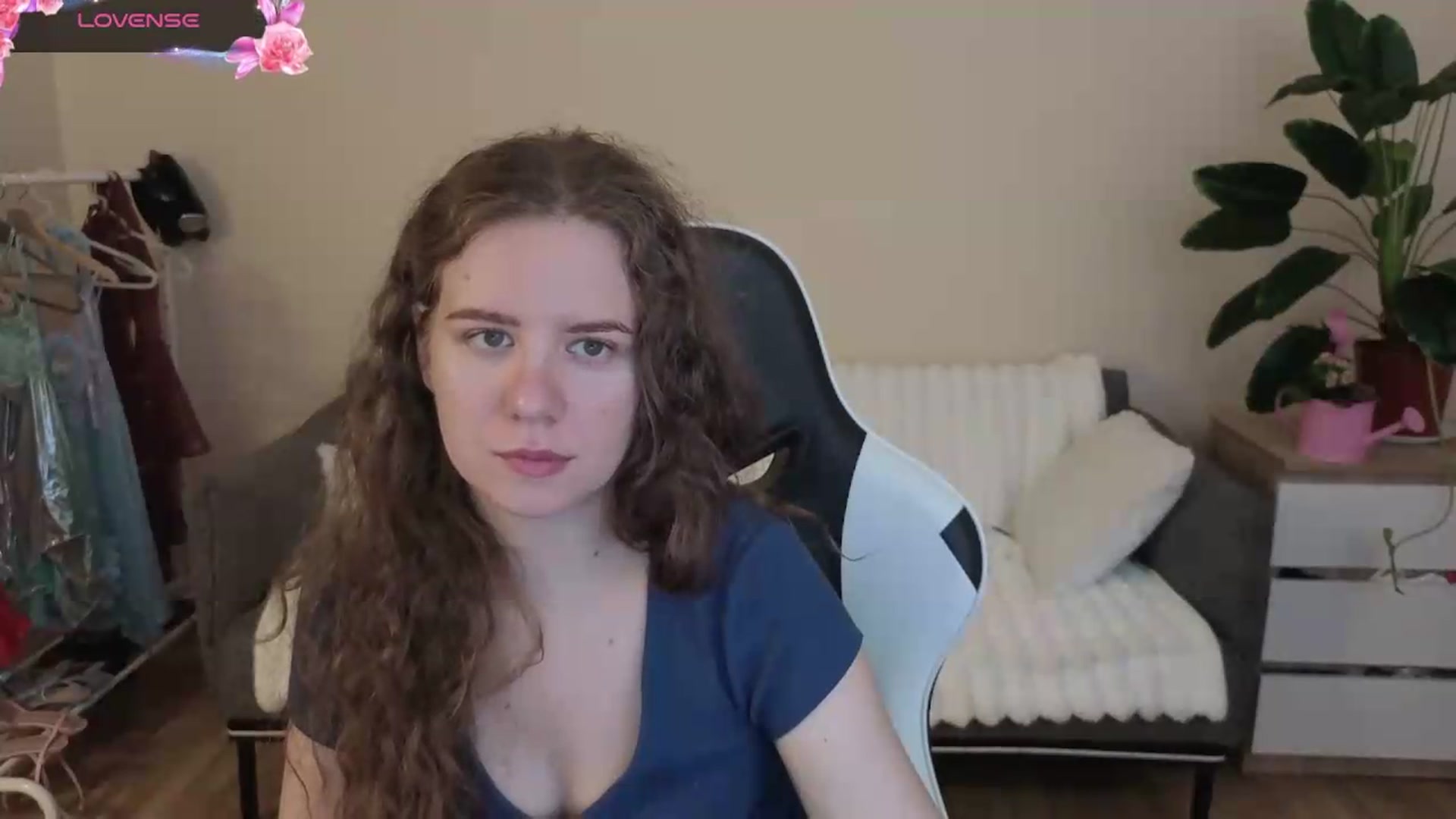 Gallery image thumbnail from BlueFlowerr's myfreecams stream on, 07/28/2026, 19:29 image 11 of 20