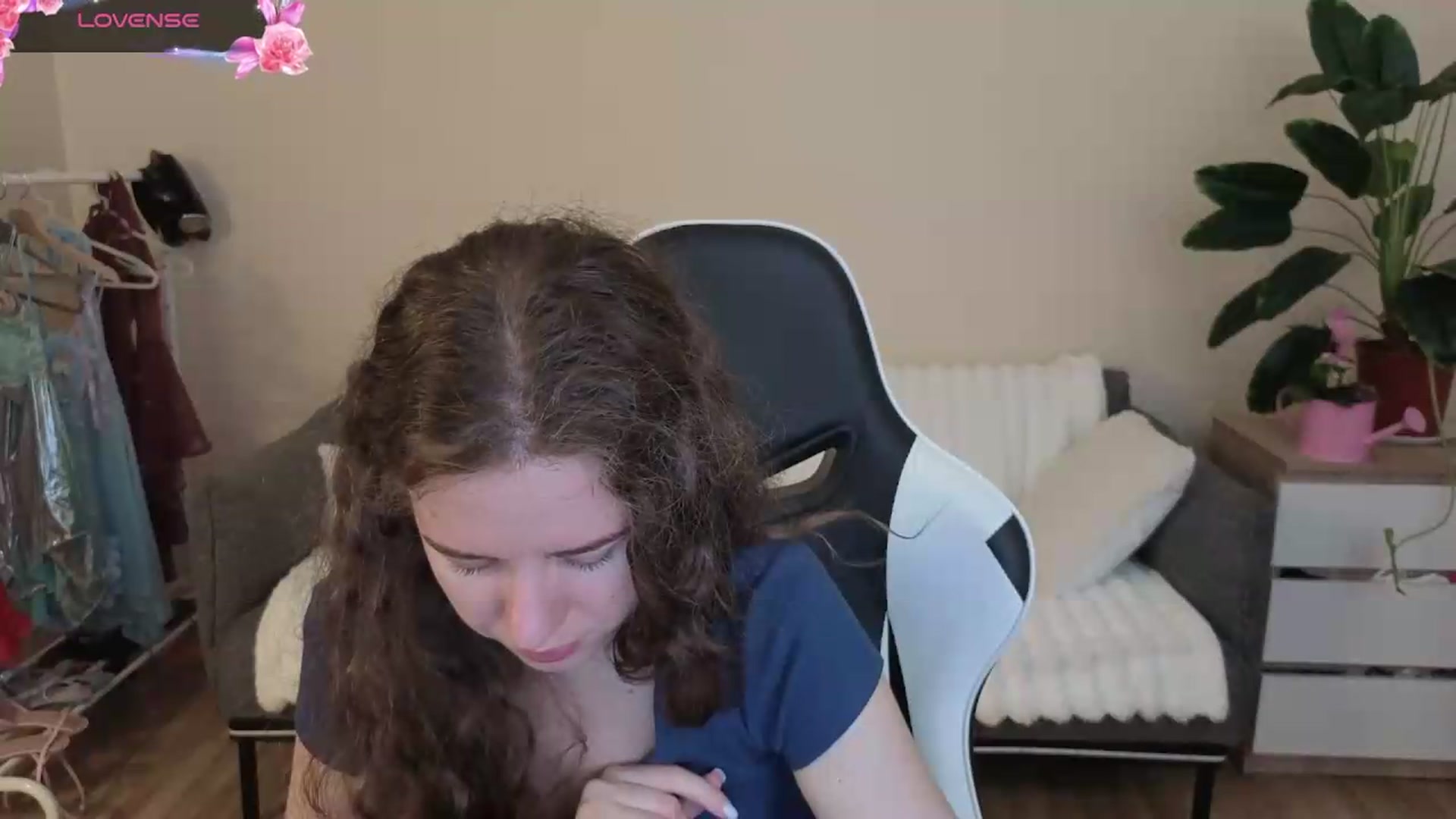 Gallery image thumbnail from BlueFlowerr's myfreecams stream on, 07/28/2026, 19:29 image 13 of 20