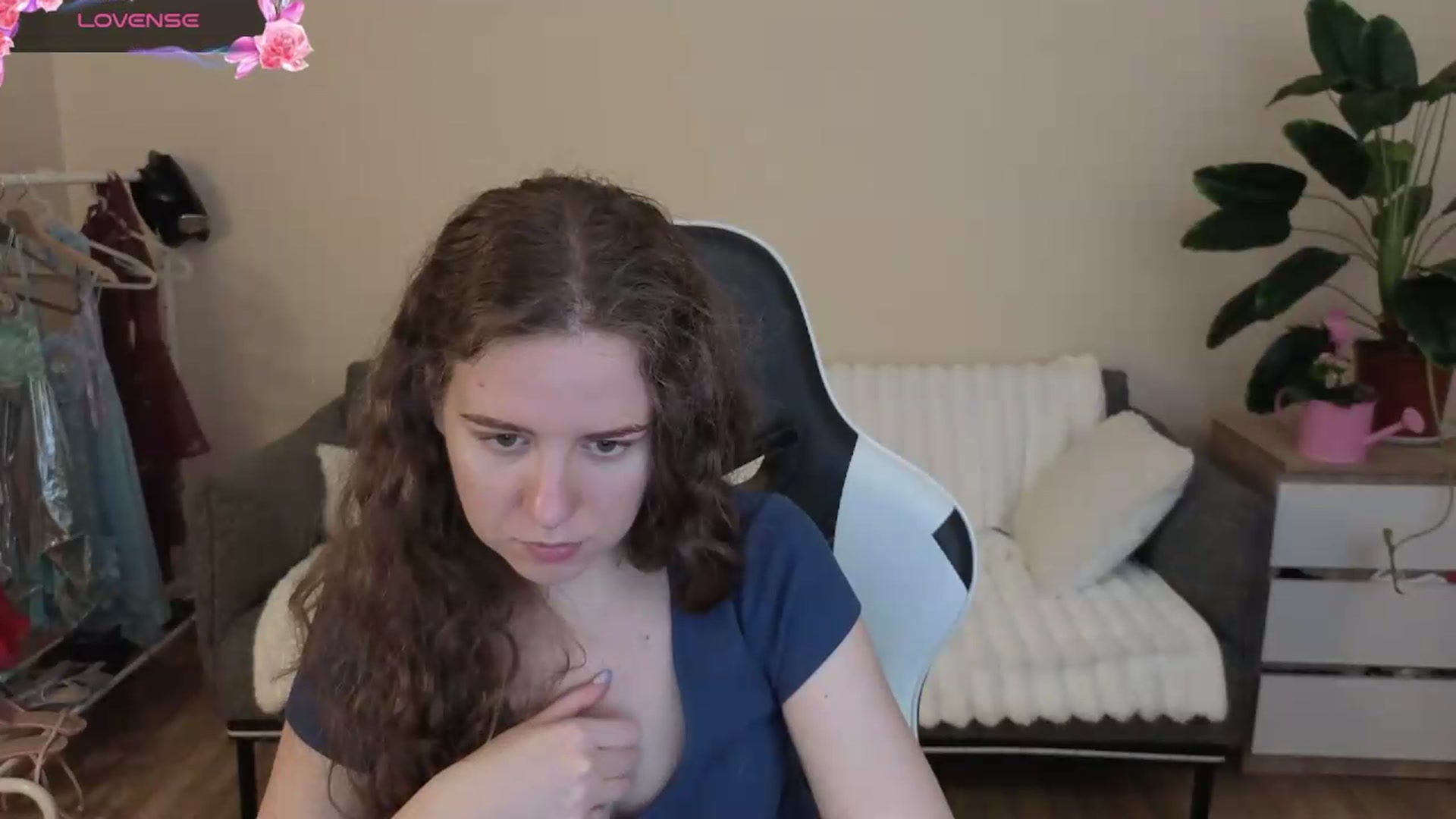 Gallery image thumbnail from BlueFlowerr's myfreecams stream on, 07/28/2026, 19:29 image 8 of 20