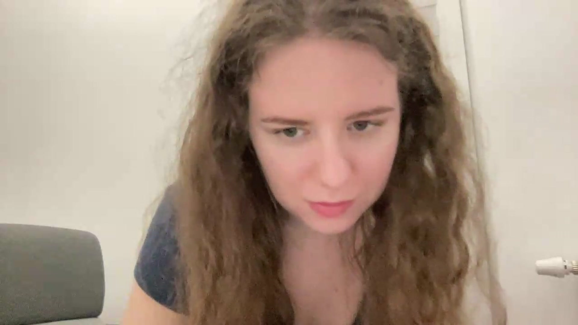 Gallery image thumbnail from BlueFlowerr's myfreecams stream on, 07/28/2026, 20:10 image 14 of 20