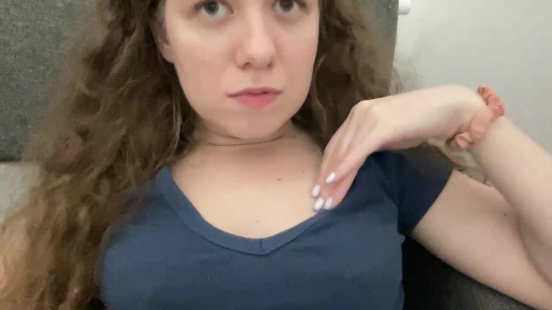 Gallery image thumbnail from BlueFlowerr's myfreecams stream on, 07/28/2026, 22:39 image 6 of 20