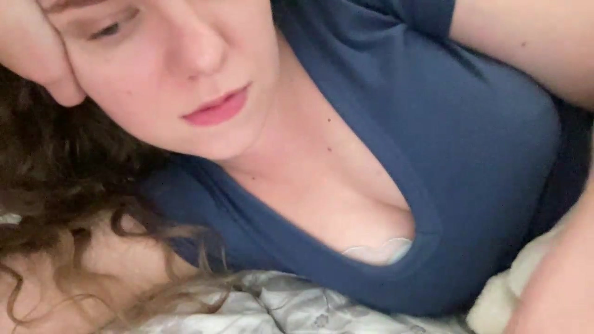 Gallery image thumbnail from BlueFlowerr's myfreecams stream on, 07/29/2026, 01:43 image 15 of 20