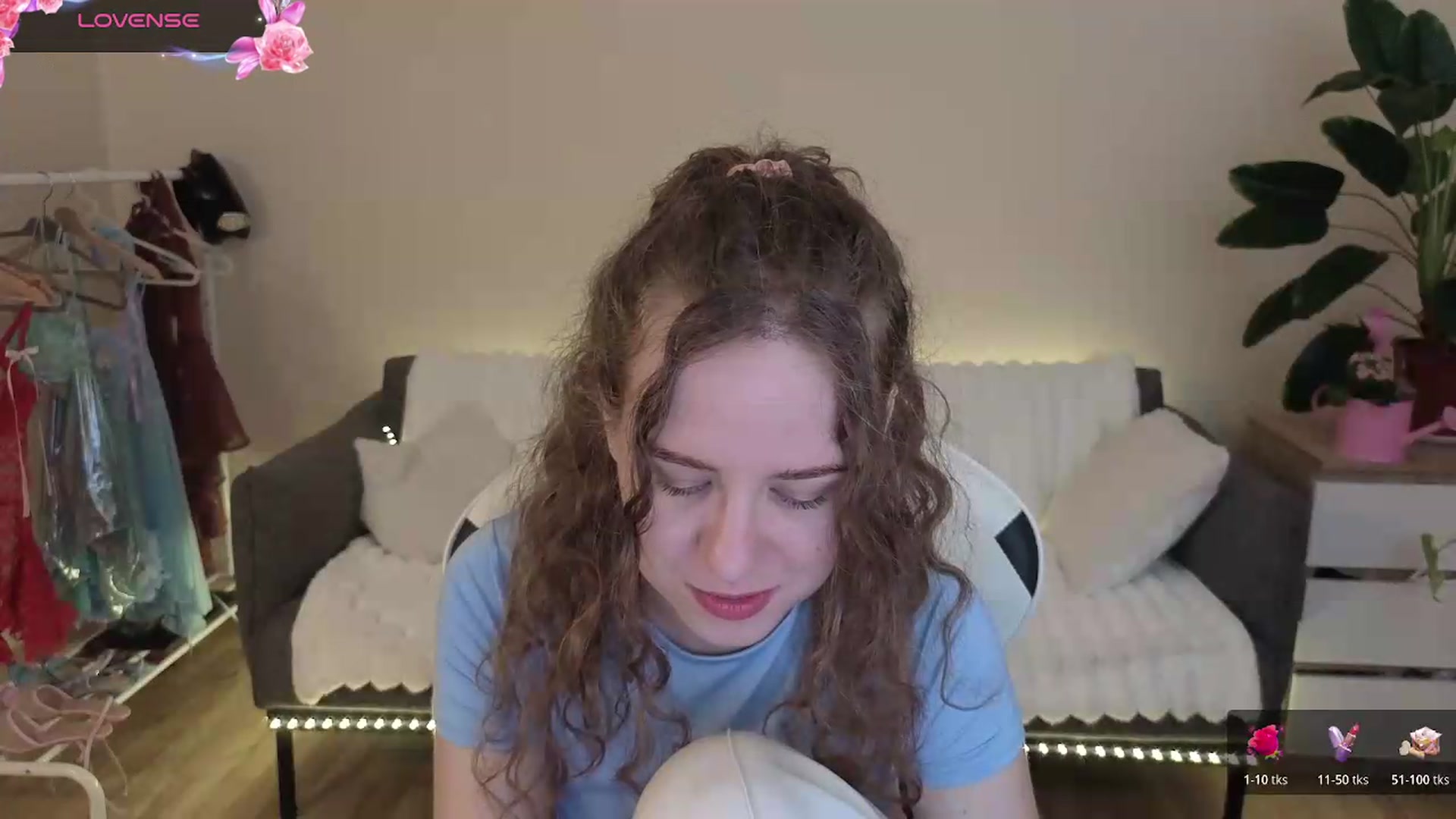 Gallery image thumbnail from BlueFlowerr's myfreecams stream on, 07/29/2026, 17:04 image 5 of 20