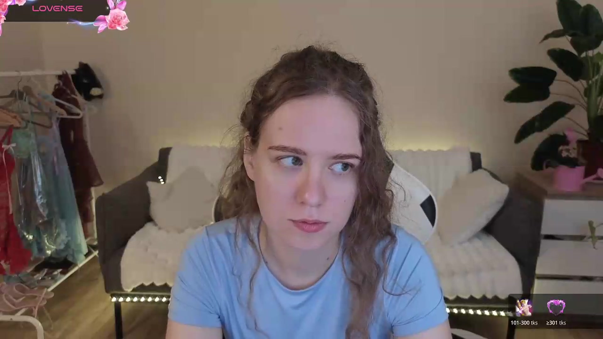 Gallery image thumbnail from BlueFlowerr's myfreecams stream on, 07/29/2026, 17:04 image 2 of 20