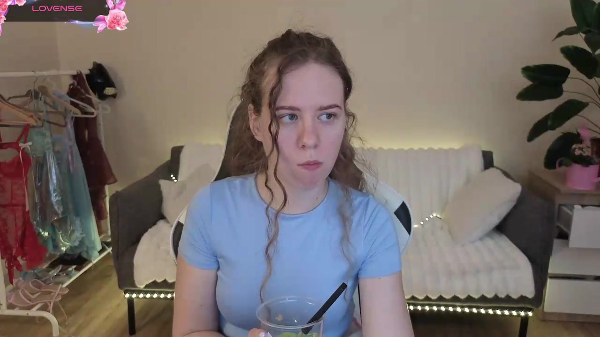Gallery image thumbnail from BlueFlowerr's myfreecams stream on, 07/29/2026, 19:00 image 4 of 20