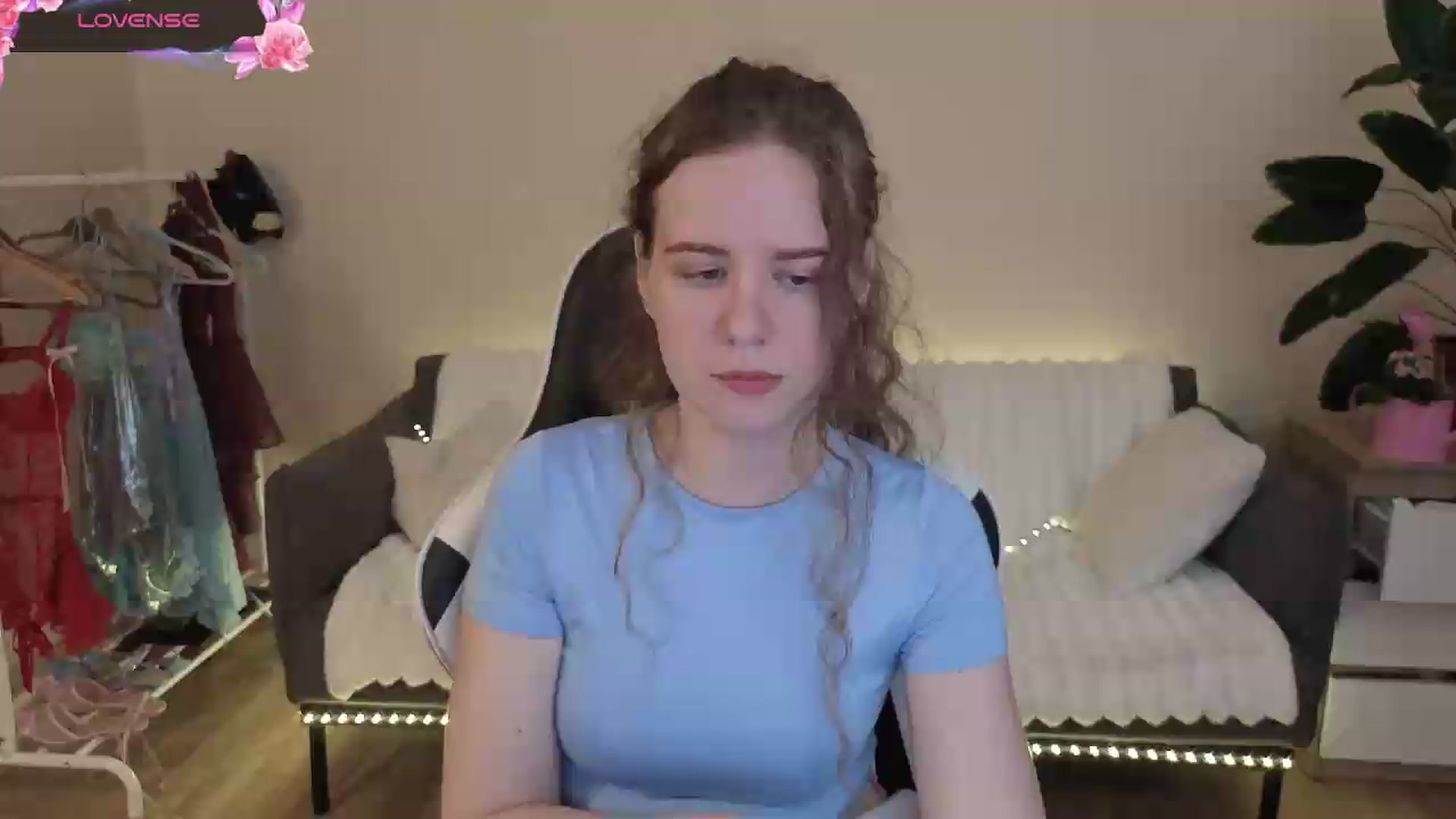 Gallery image thumbnail from BlueFlowerr's myfreecams stream on, 07/29/2026, 19:00 image 1 of 20