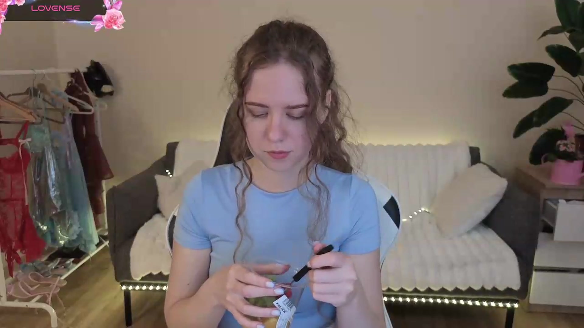 Gallery image thumbnail from BlueFlowerr's myfreecams stream on, 07/29/2026, 19:00 image 2 of 20