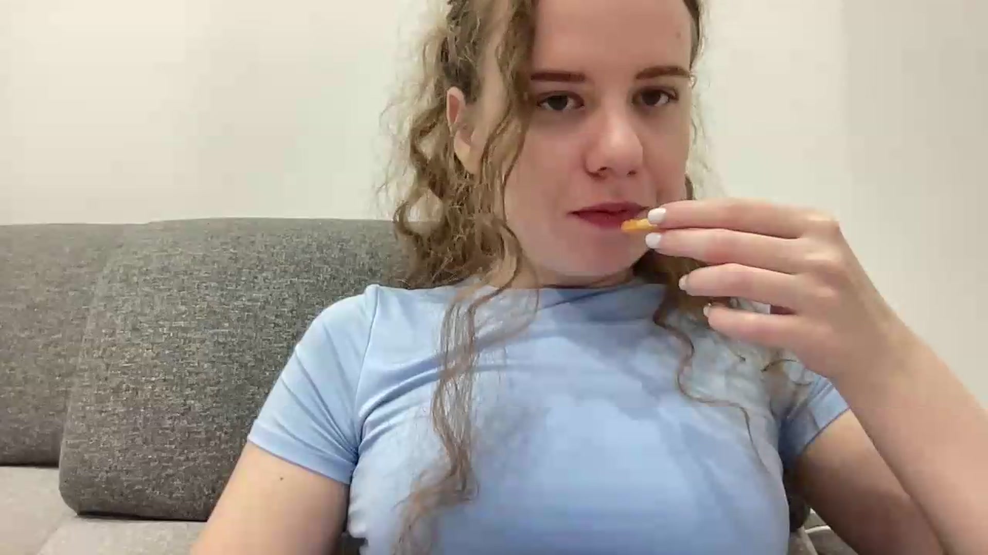 Gallery image thumbnail from BlueFlowerr's myfreecams stream on, 07/29/2026, 20:36 image 4 of 20
