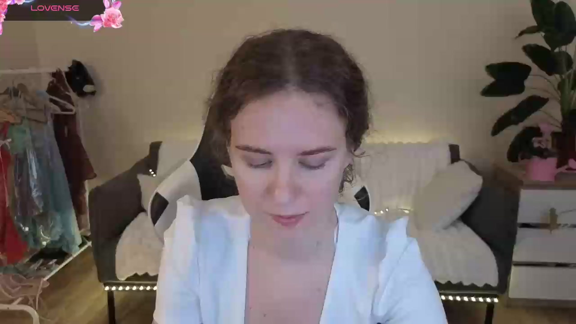 Gallery image thumbnail from BlueFlowerr's myfreecams stream on, 07/30/2026, 19:33 image 1 of 20