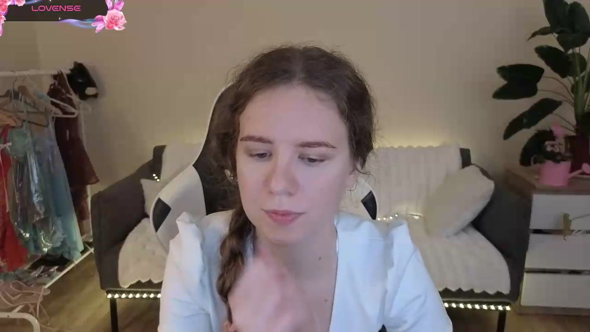 Gallery image thumbnail from BlueFlowerr's myfreecams stream on, 07/30/2026, 19:33 image 2 of 20