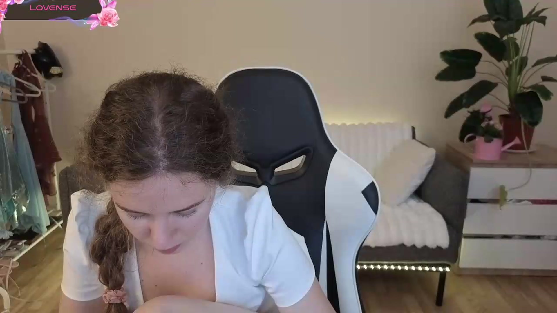Gallery image thumbnail from BlueFlowerr's myfreecams stream on, 07/30/2026, 22:50 image 7 of 20