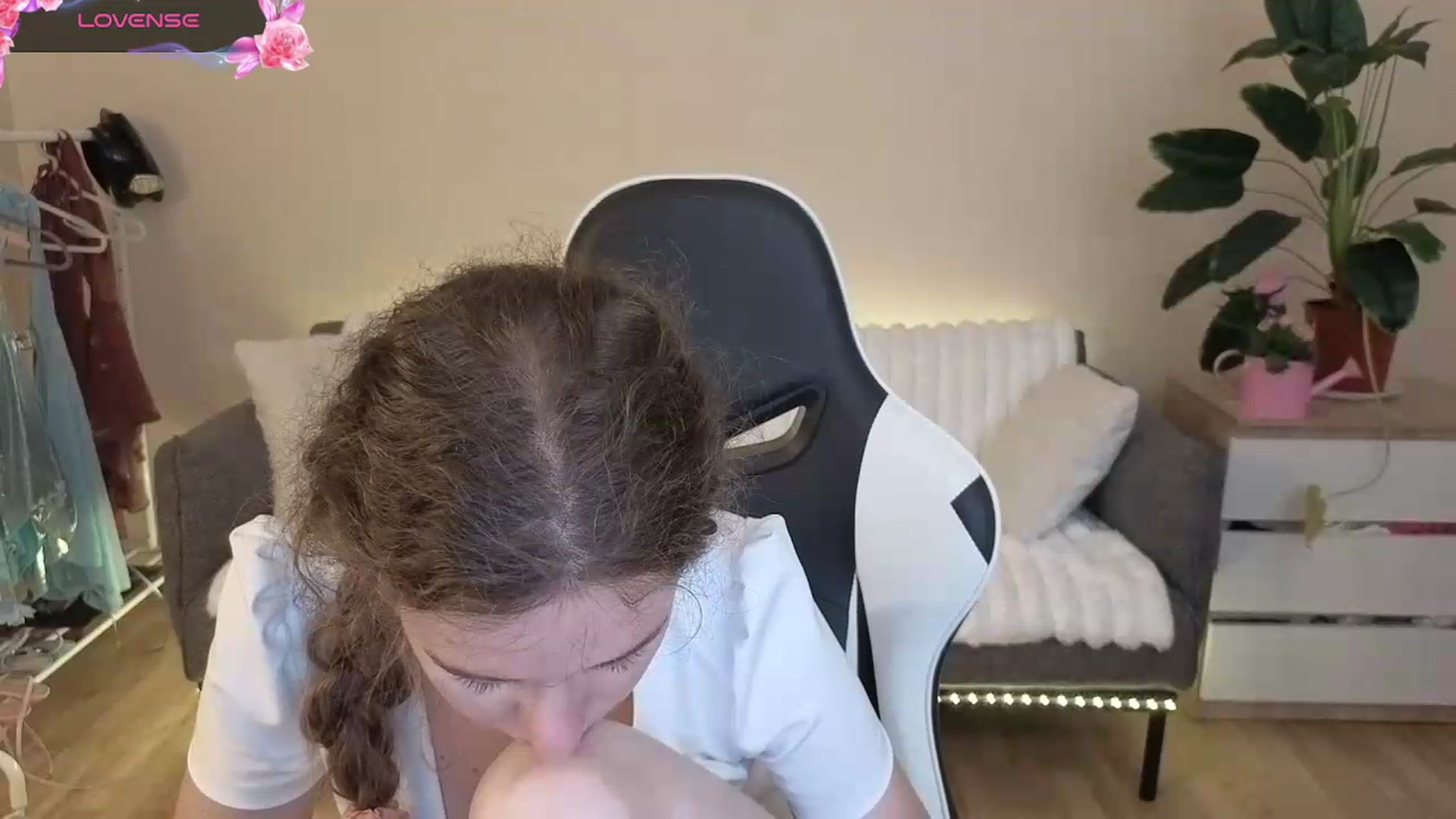 Gallery image thumbnail from BlueFlowerr's myfreecams stream on, 07/30/2026, 22:50 image 3 of 20