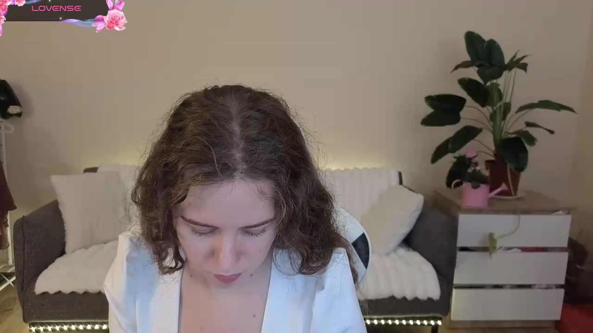 Gallery image thumbnail from BlueFlowerr's myfreecams stream on, 07/31/2026, 01:55 image 4 of 20