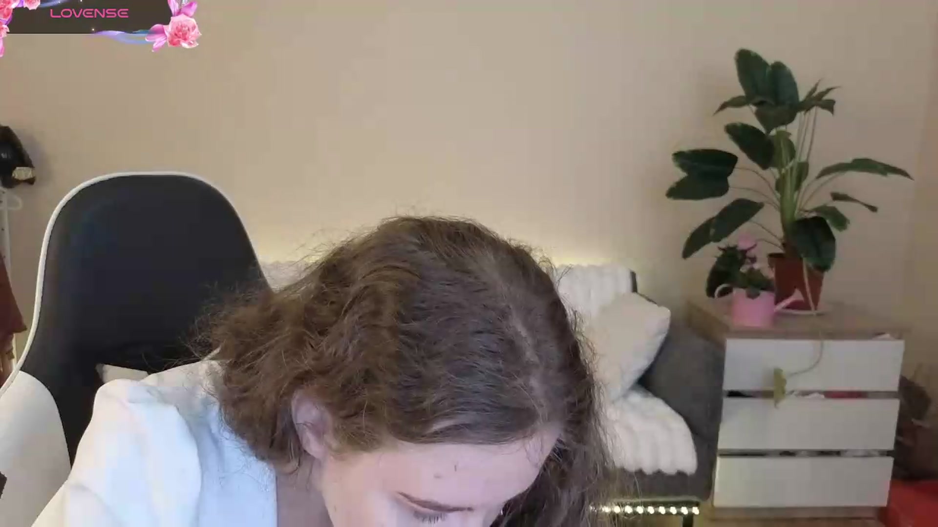 Gallery image thumbnail from BlueFlowerr's myfreecams stream on, 07/31/2026, 01:55 image 14 of 20