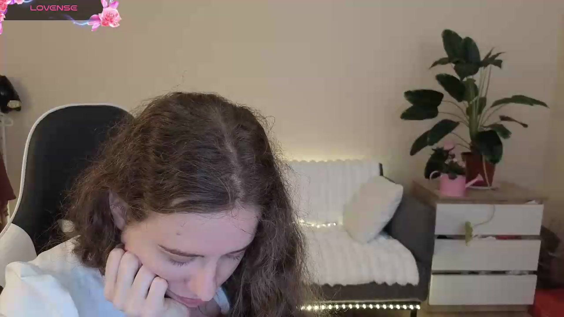 Gallery image thumbnail from BlueFlowerr's myfreecams stream on, 07/31/2026, 01:55 image 15 of 20