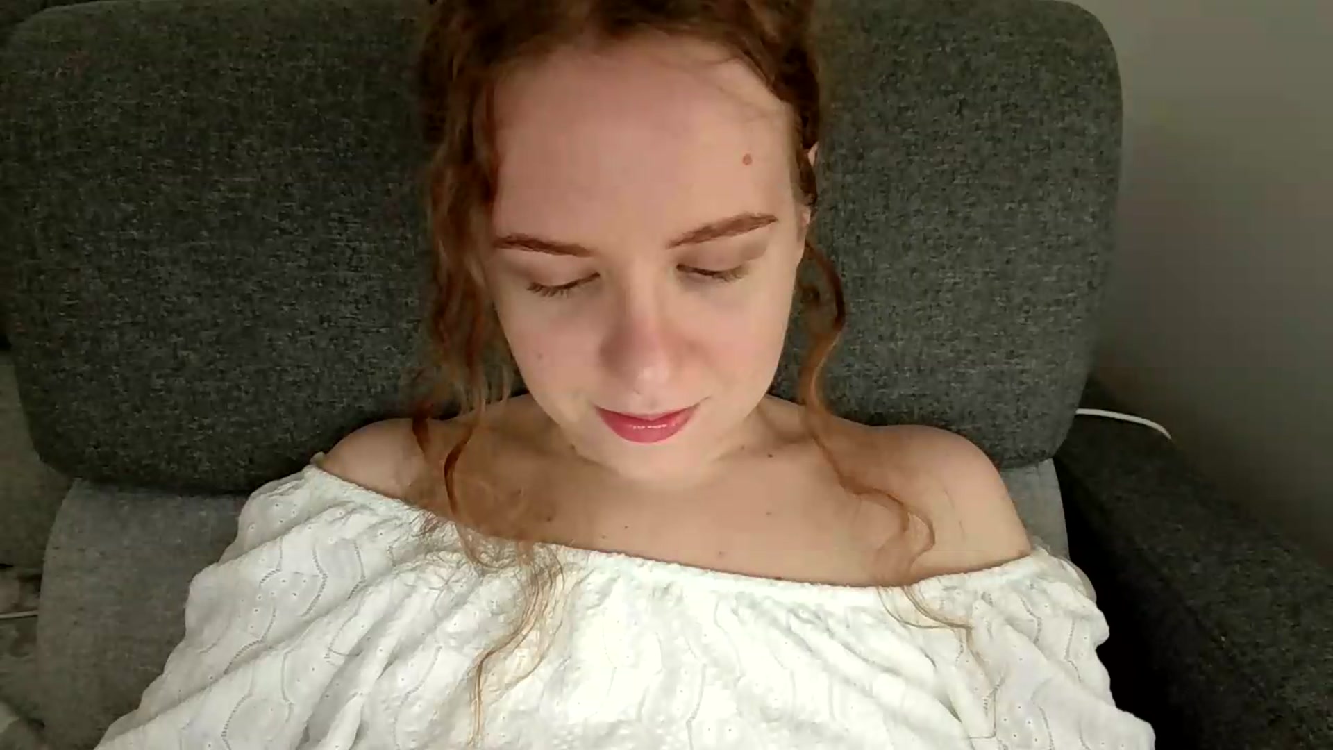 Gallery image thumbnail from BlueFlowerr's myfreecams stream on, 07/31/2026, 18:04 image 10 of 20
