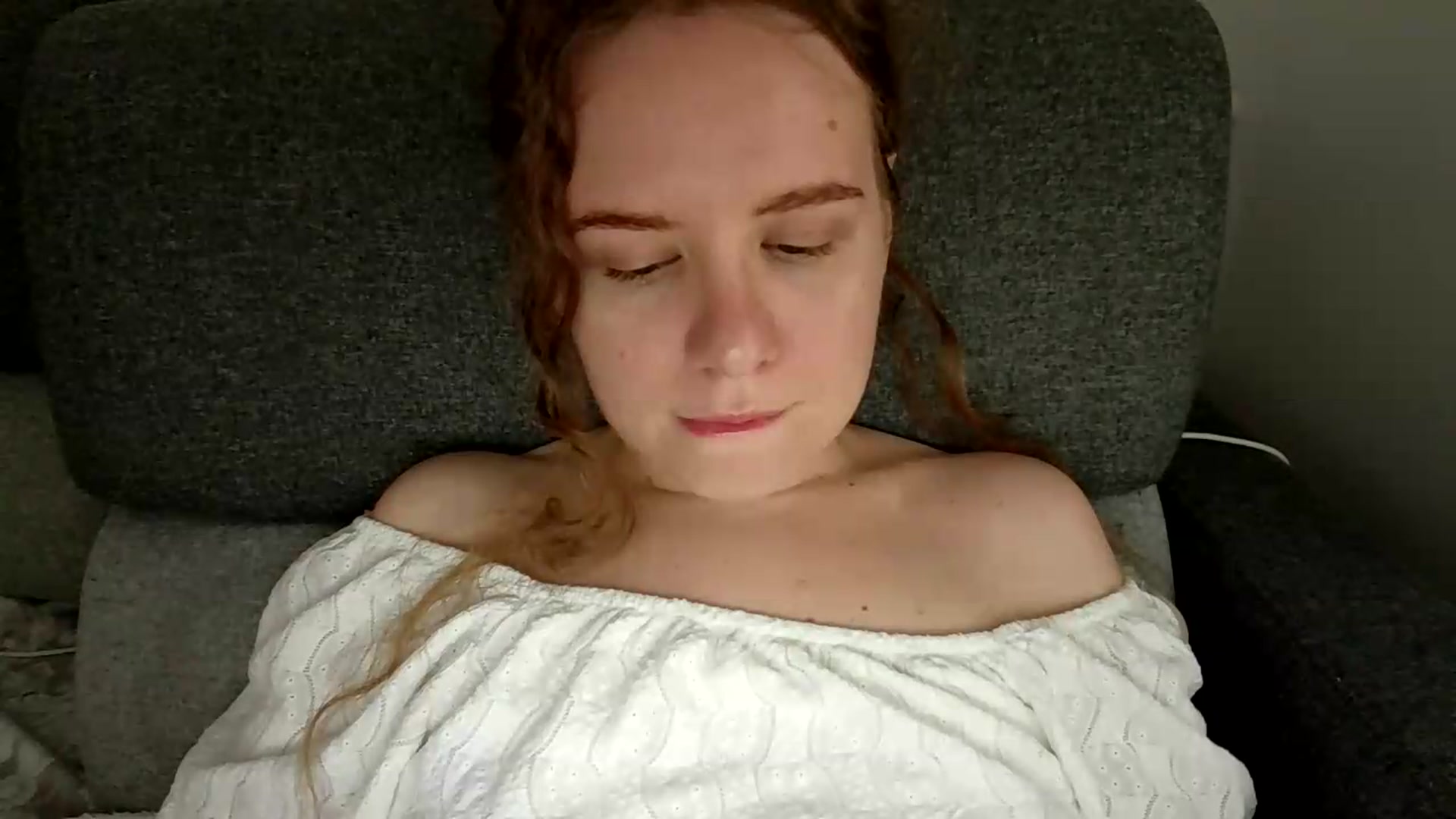 Gallery image thumbnail from BlueFlowerr's myfreecams stream on, 07/31/2026, 18:04 image 15 of 20