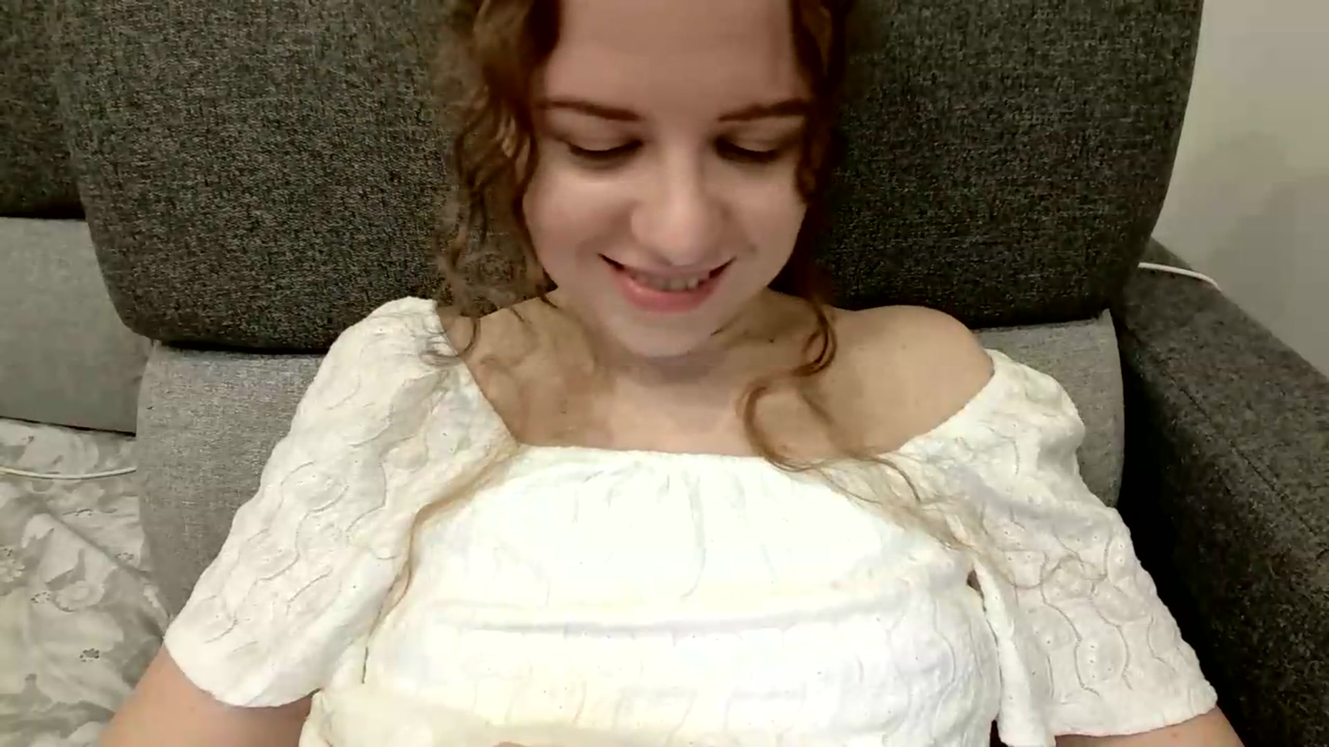 Gallery image thumbnail from BlueFlowerr's myfreecams stream on, 07/31/2026, 19:36 image 18 of 20