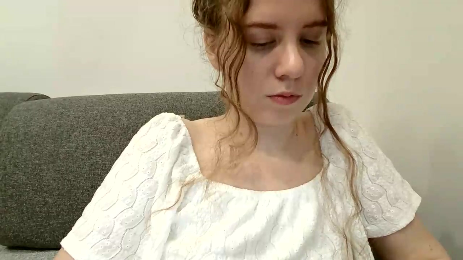 Gallery image thumbnail from BlueFlowerr's myfreecams stream on, 07/31/2026, 19:36 image 14 of 20