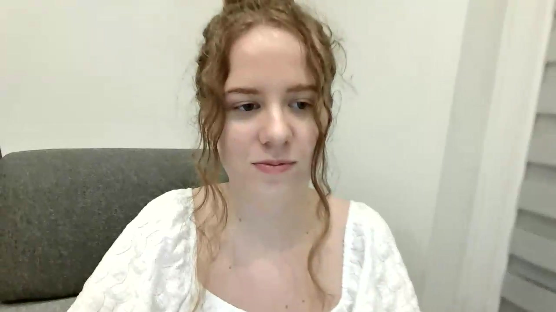 Gallery image thumbnail from BlueFlowerr's myfreecams stream on, 07/31/2026, 19:36 image 6 of 20