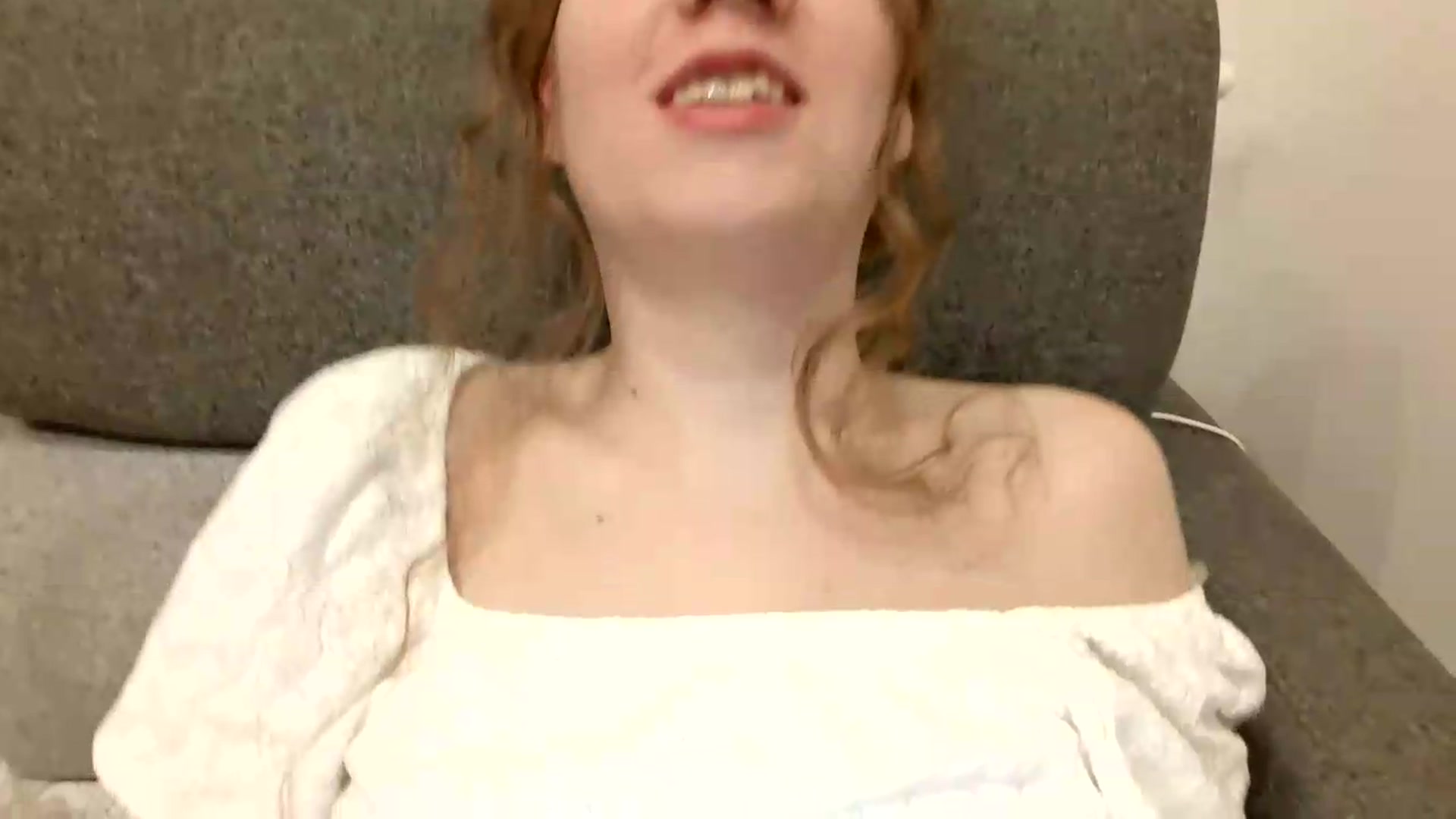 Gallery image thumbnail from BlueFlowerr's myfreecams stream on, 07/31/2026, 21:34 image 6 of 20