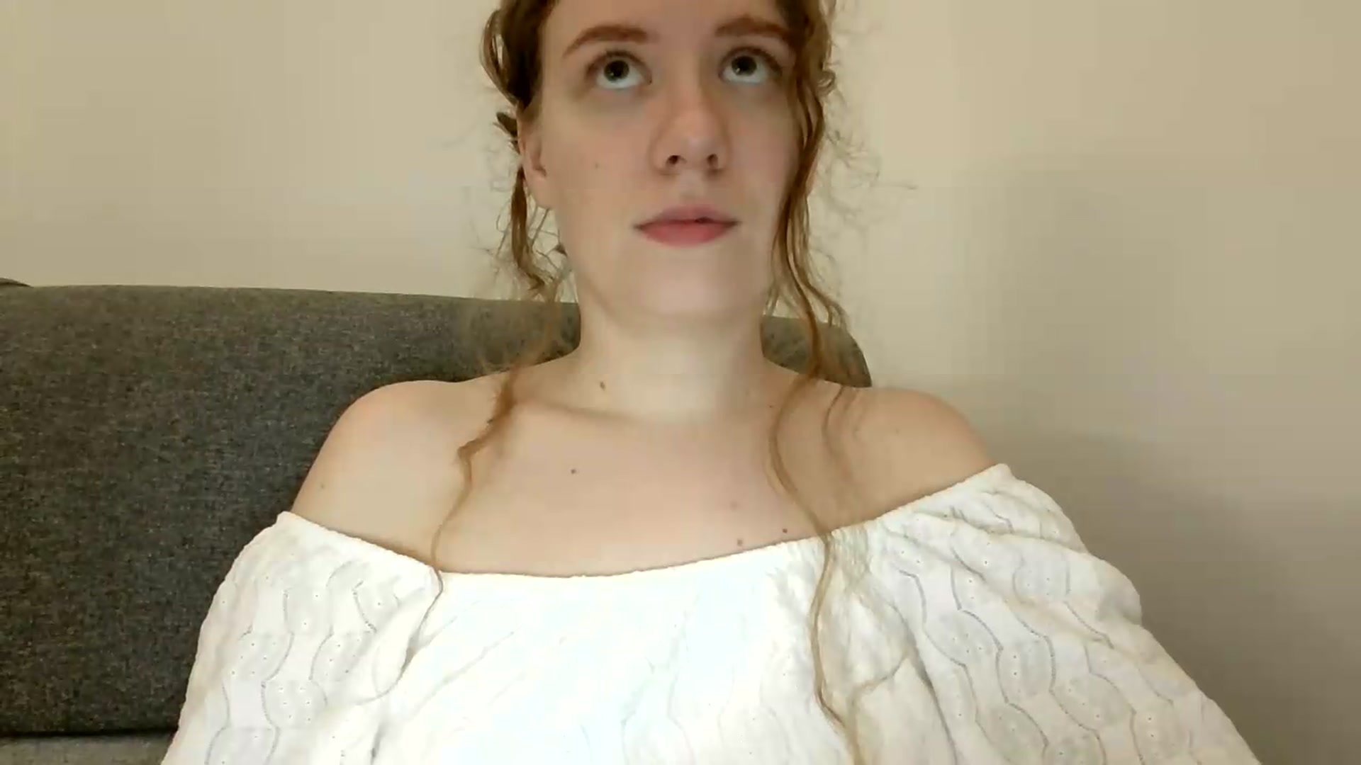 Gallery image thumbnail from BlueFlowerr's myfreecams stream on, 08/01/2026, 24:19 image 6 of 20