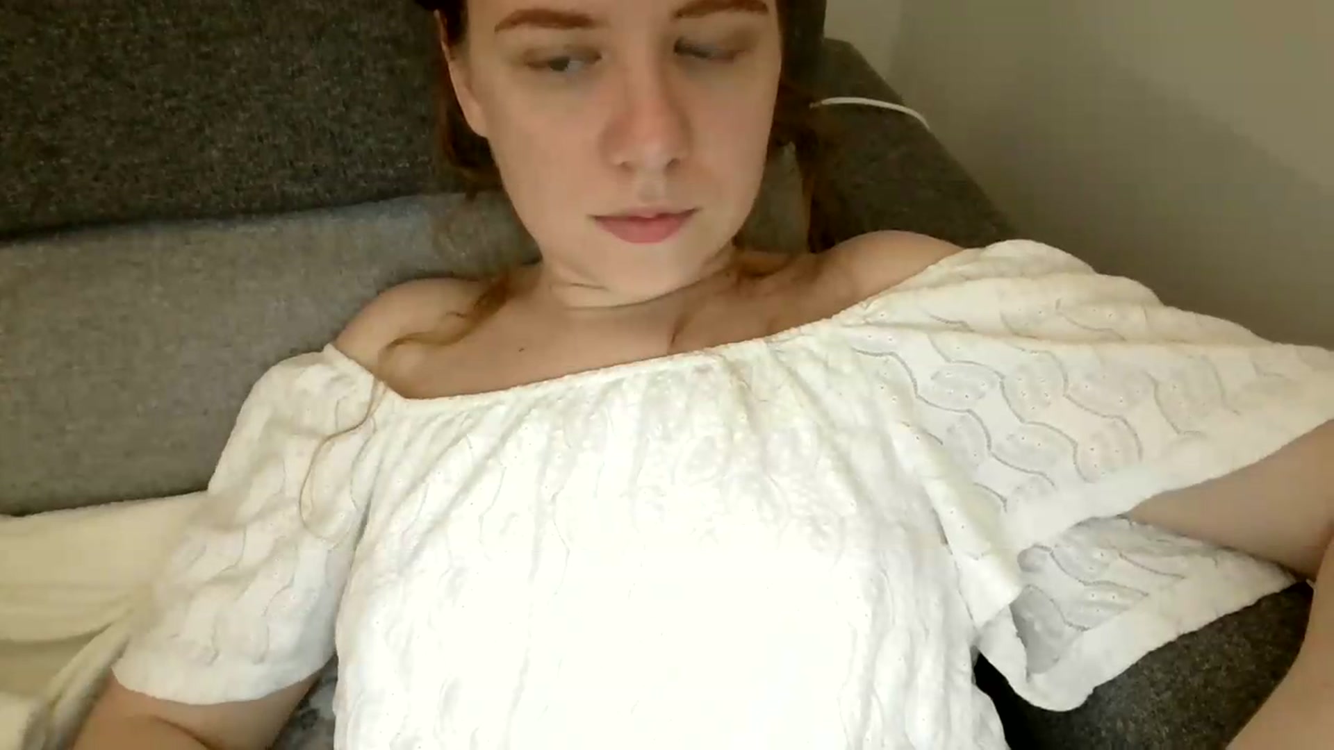 Gallery image thumbnail from BlueFlowerr's myfreecams stream on, 08/01/2026, 24:19 image 3 of 20