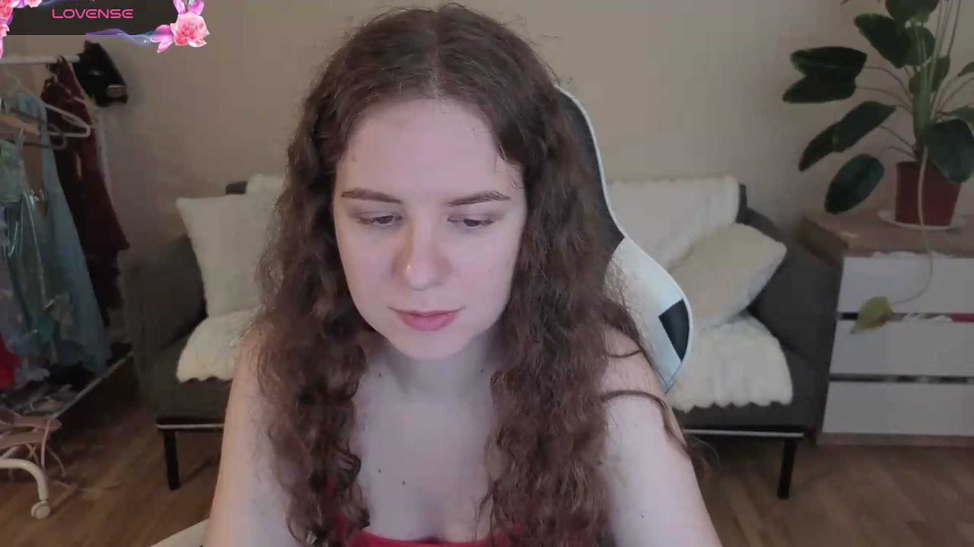 Gallery image thumbnail from BlueFlowerr's myfreecams stream on, 08/01/2026, 19:05 image 5 of 20