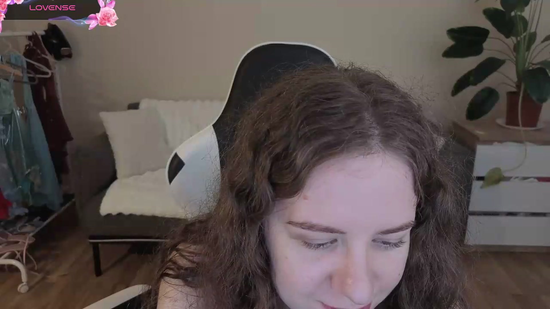 Gallery image thumbnail from BlueFlowerr's myfreecams stream on, 08/01/2026, 19:05 image 7 of 20