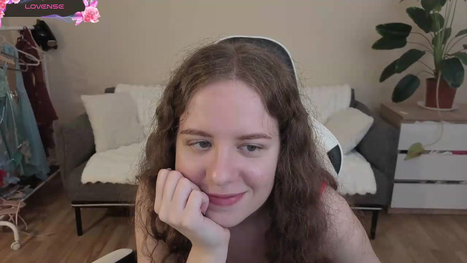 Gallery image thumbnail from BlueFlowerr's myfreecams stream on, 08/01/2026, 19:41 image 2 of 20