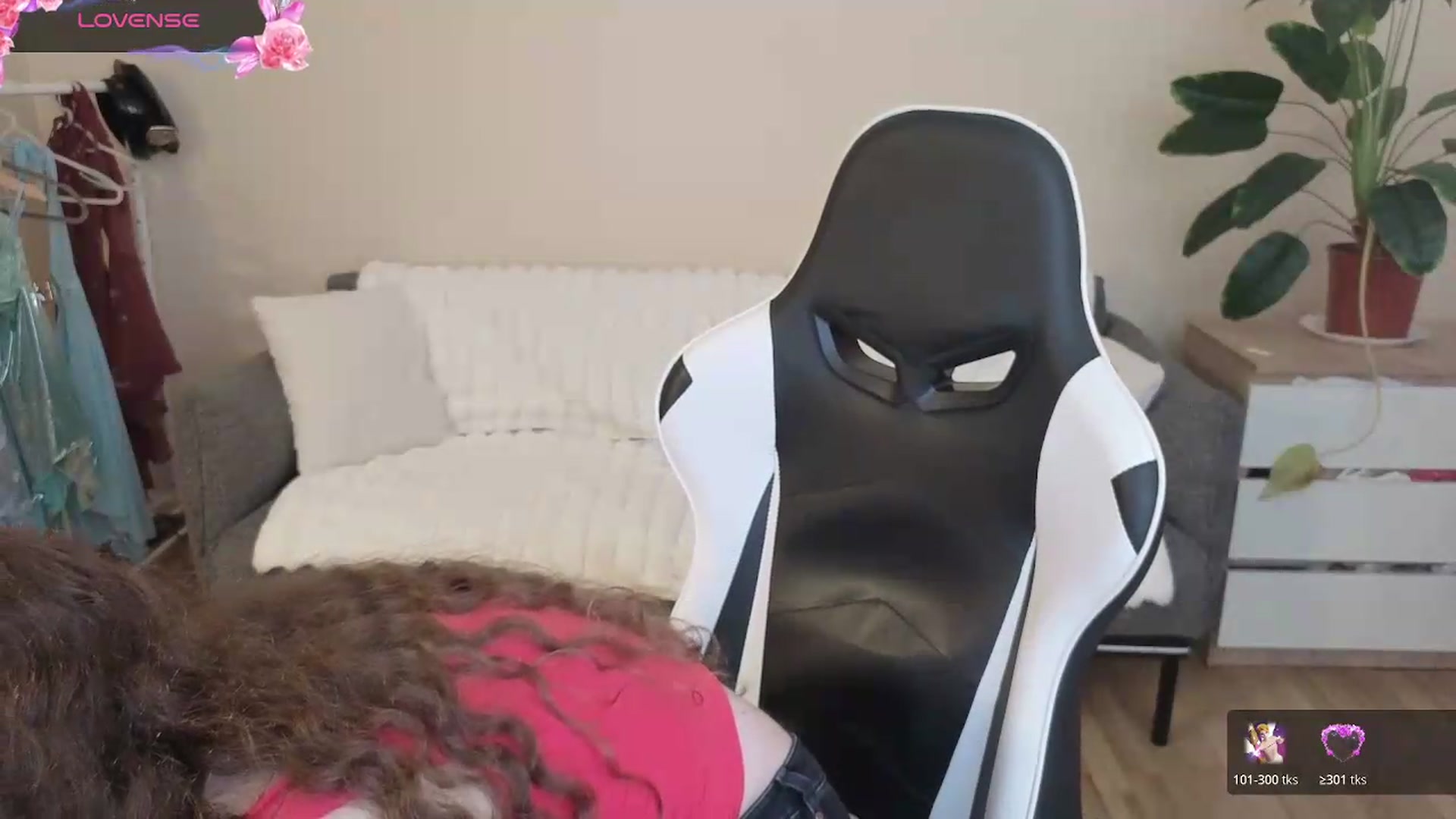 Gallery image thumbnail from BlueFlowerr's myfreecams stream on, 08/01/2026, 19:41 image 3 of 20