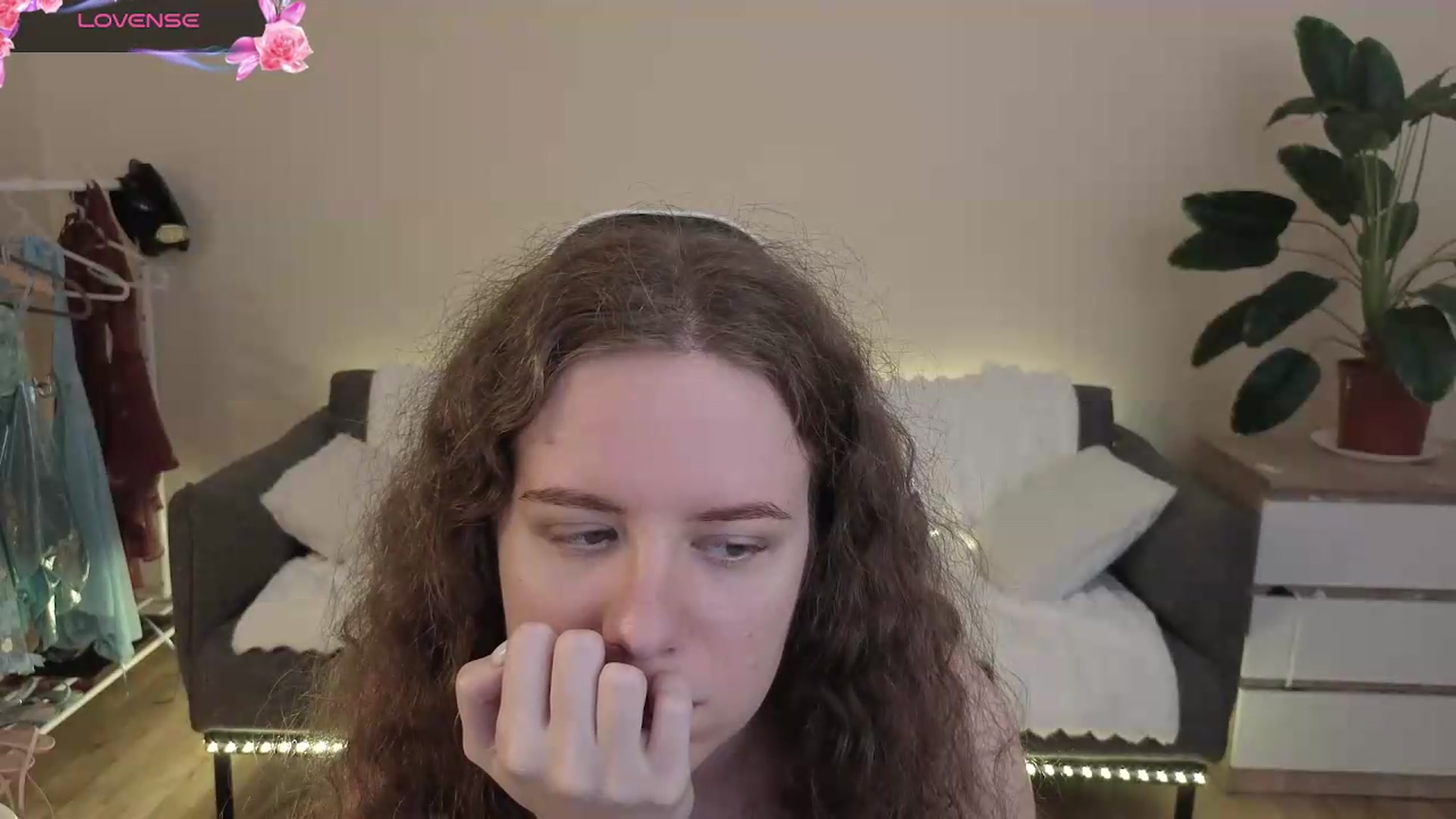 Gallery image thumbnail from BlueFlowerr's myfreecams stream on, 08/02/2026, 03:20 image 3 of 20