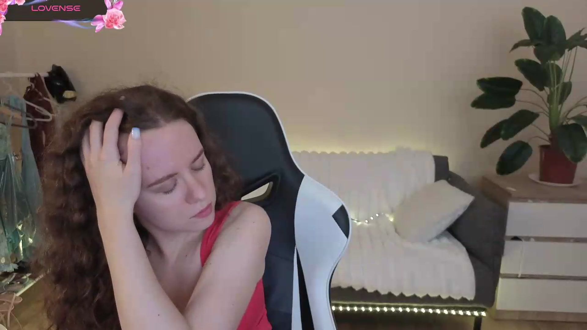 Gallery image thumbnail from BlueFlowerr's myfreecams stream on, 08/02/2026, 03:20 image 14 of 20