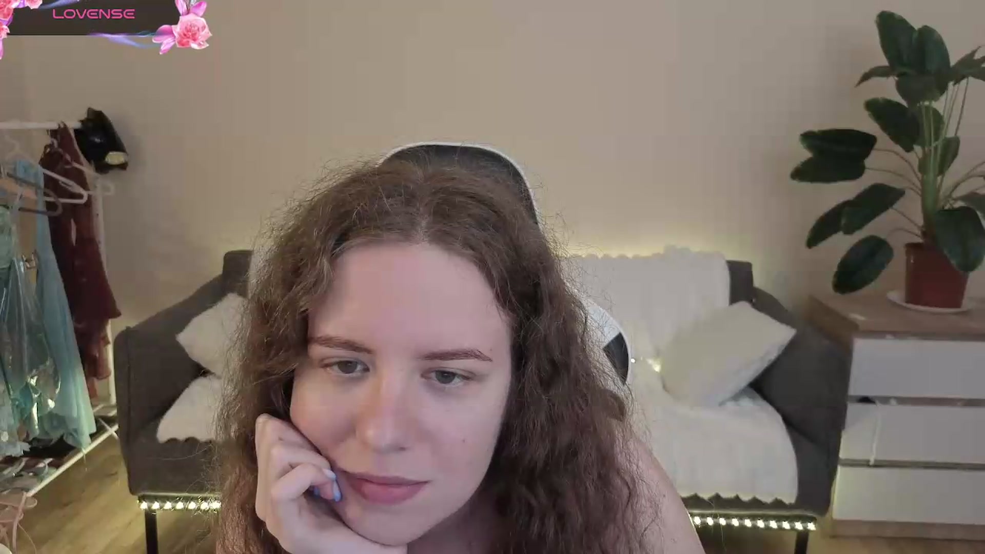 Gallery image thumbnail from BlueFlowerr's myfreecams stream on, 08/02/2026, 03:20 image 6 of 20
