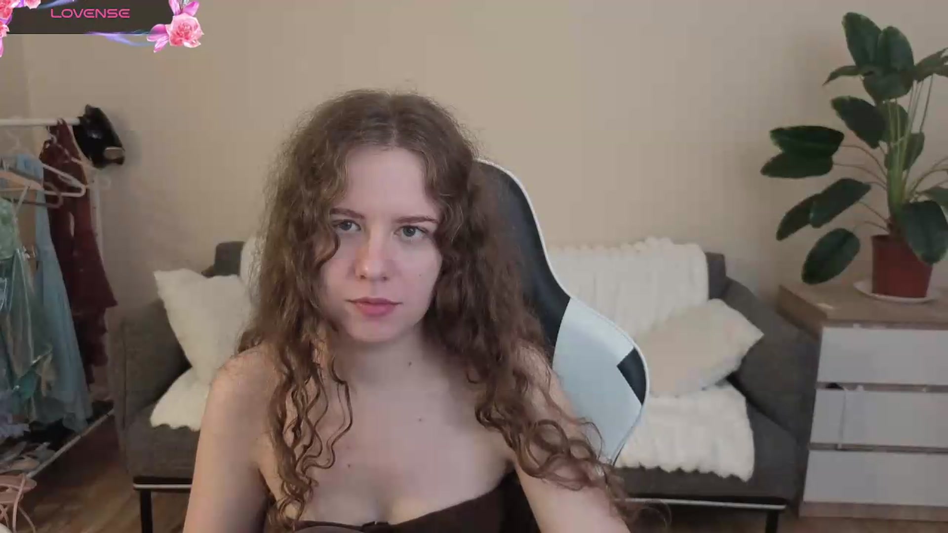 Gallery image thumbnail from BlueFlowerr's myfreecams stream on, 08/02/2026, 18:15 image 17 of 20