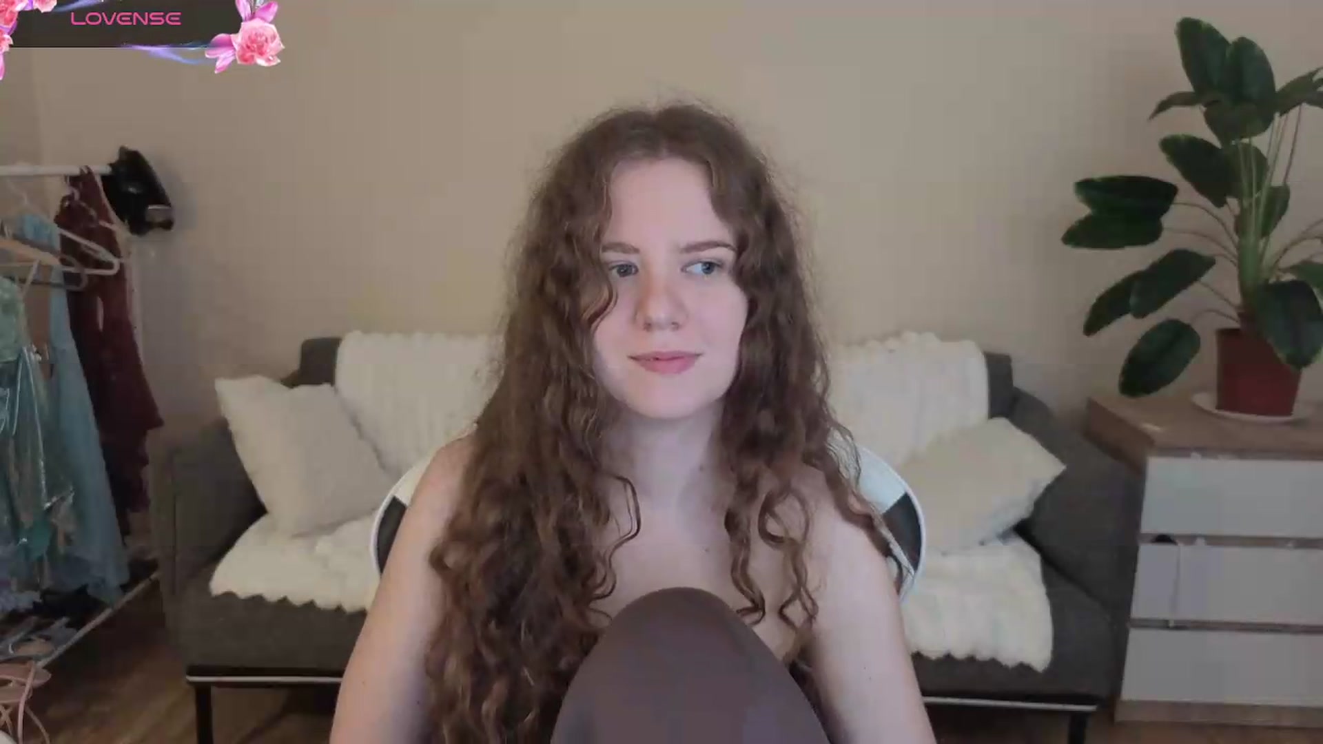 Gallery image thumbnail from BlueFlowerr's myfreecams stream on, 08/02/2026, 18:15 image 15 of 20