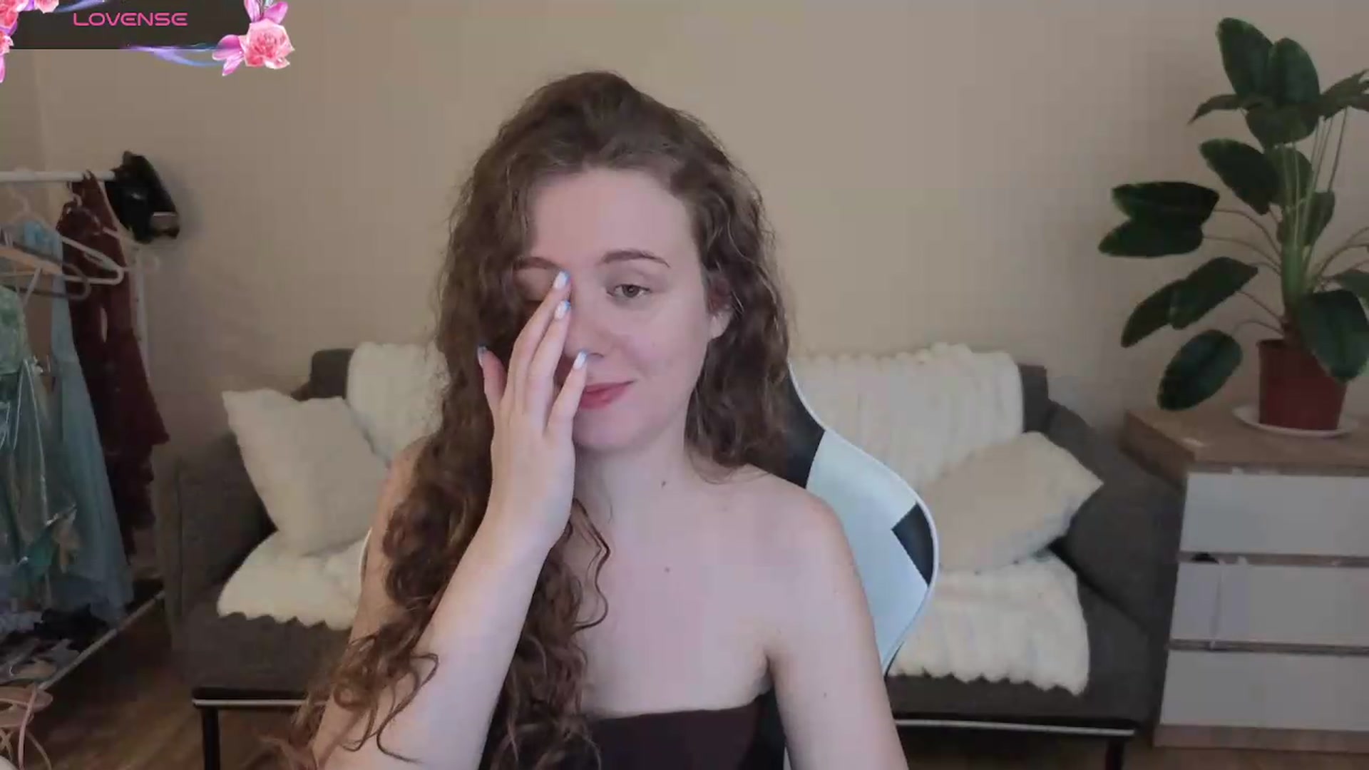 Gallery image thumbnail from BlueFlowerr's myfreecams stream on, 08/02/2026, 18:15 image 20 of 20