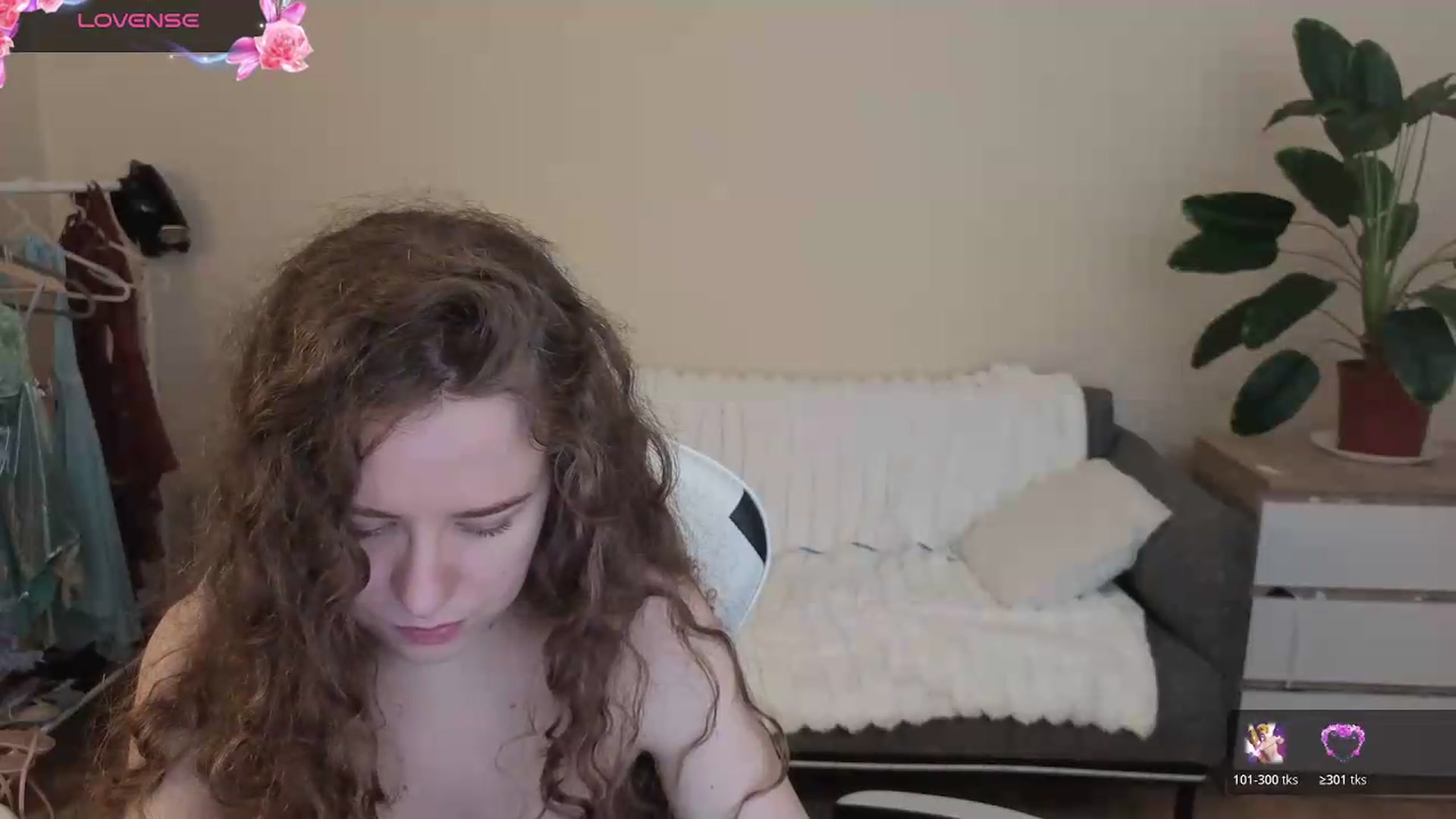 Gallery image thumbnail from BlueFlowerr's myfreecams stream on, 08/02/2026, 19:14 image 15 of 20