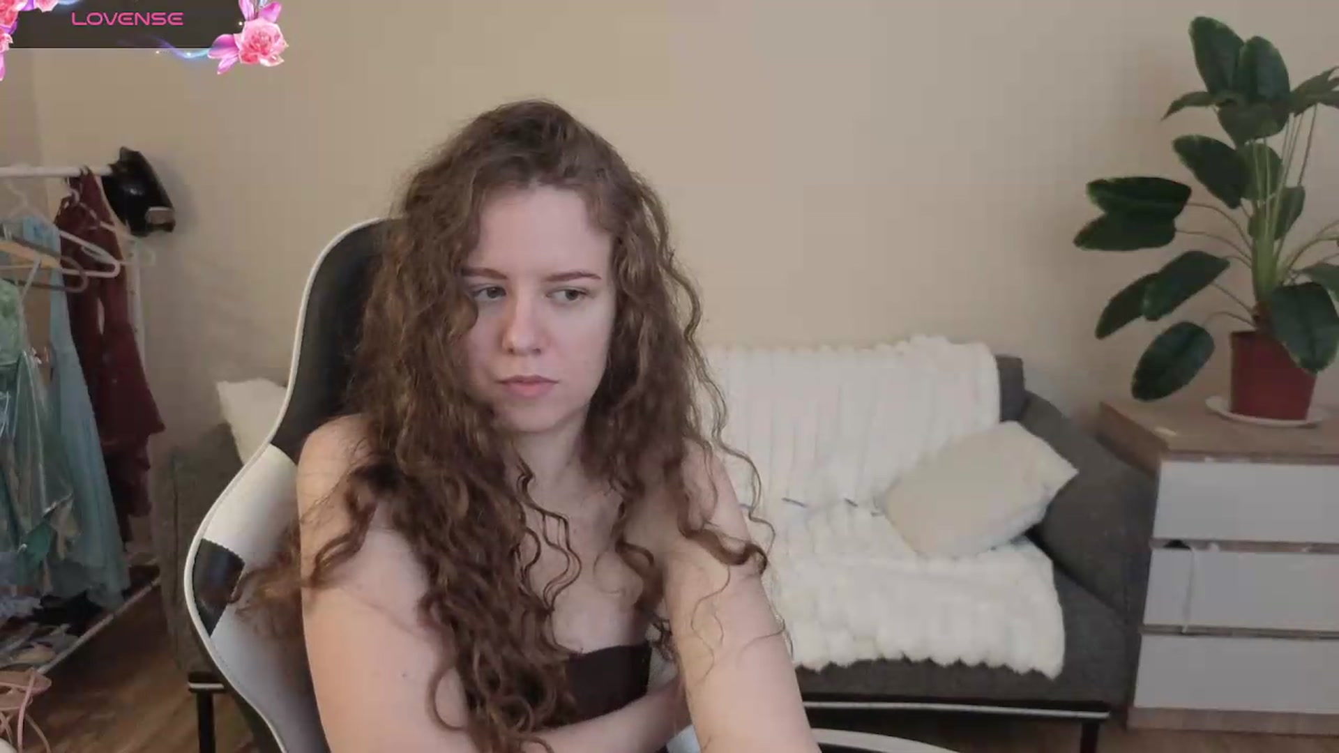 Gallery image thumbnail from BlueFlowerr's myfreecams stream on, 08/02/2026, 19:14 image 13 of 20